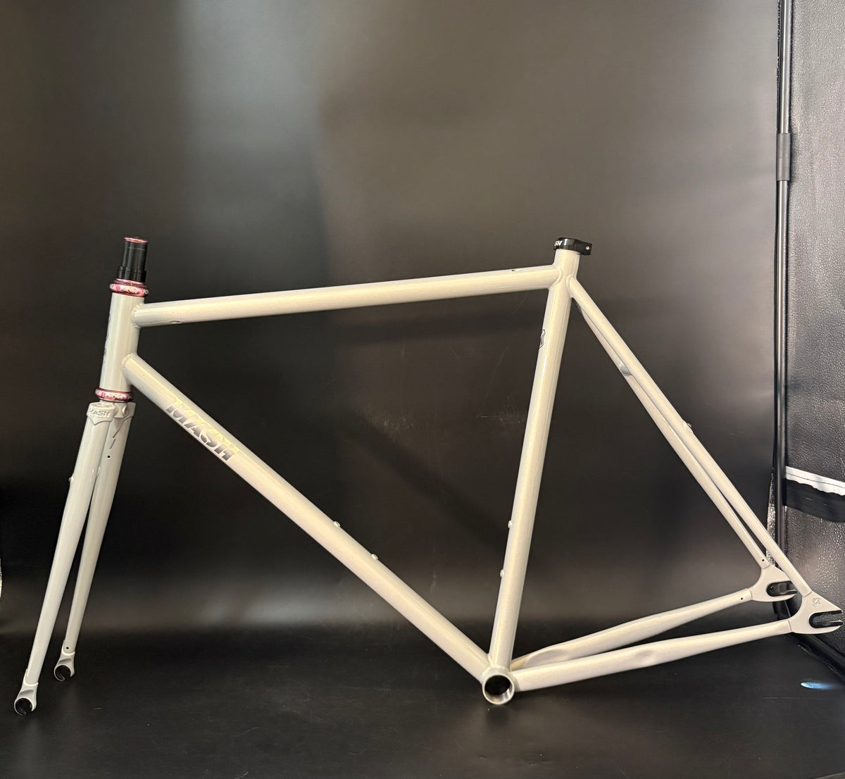 Mash Steel Frameset Pearl Fog 55cm