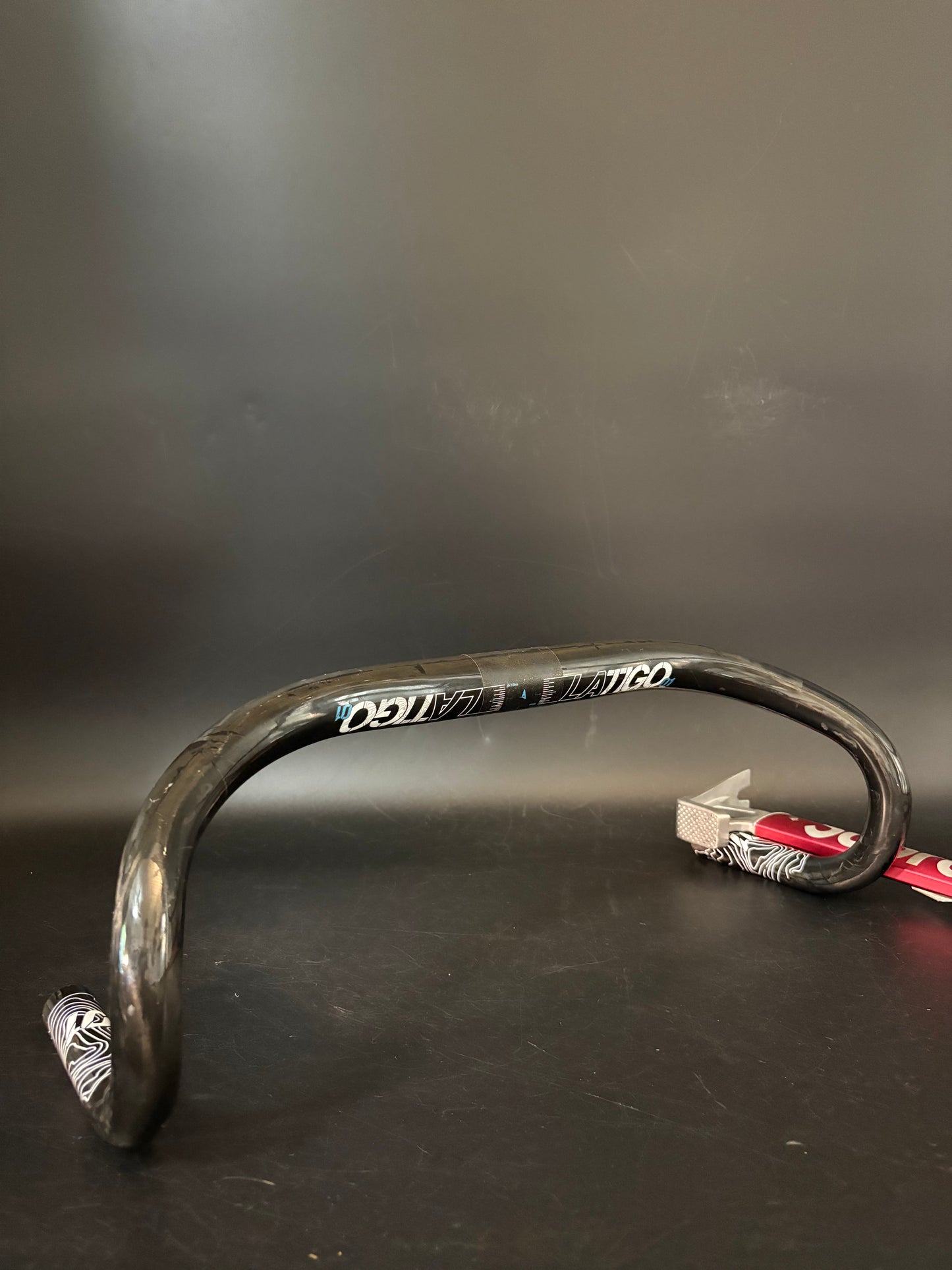 Aventon Latigo Track Drop Handlebar Carbon 42cm 31.8
