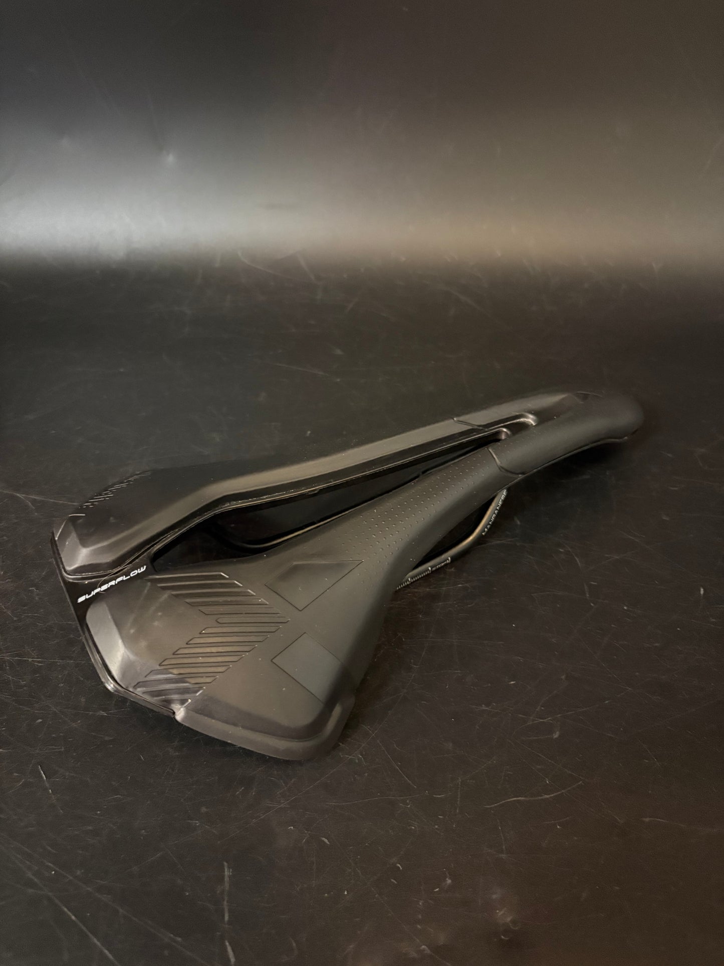Selle X-LR Superflow Saddle Black