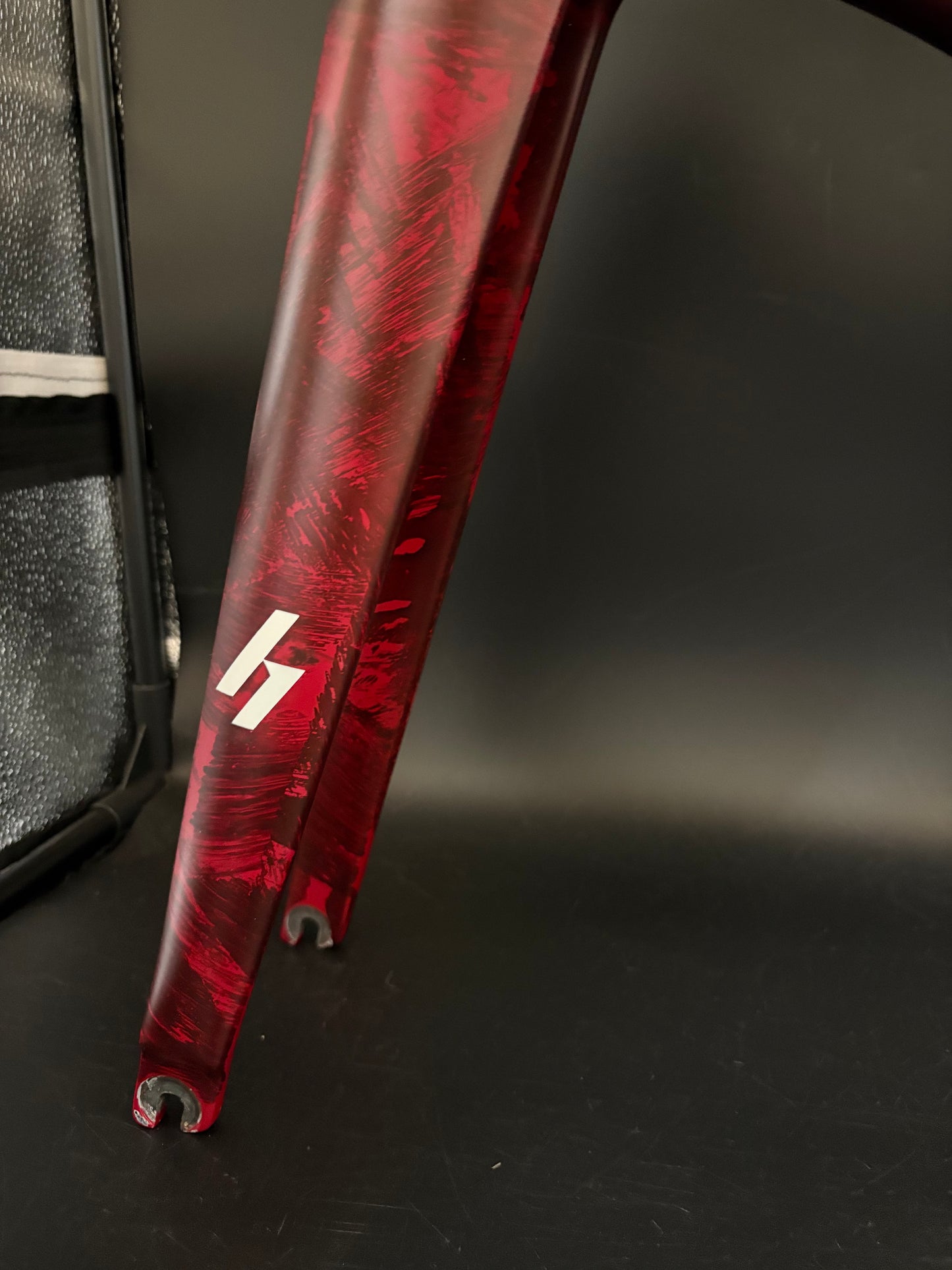 Hedrick Carbon Frameset Red Marble 50cm ST 56cm TT