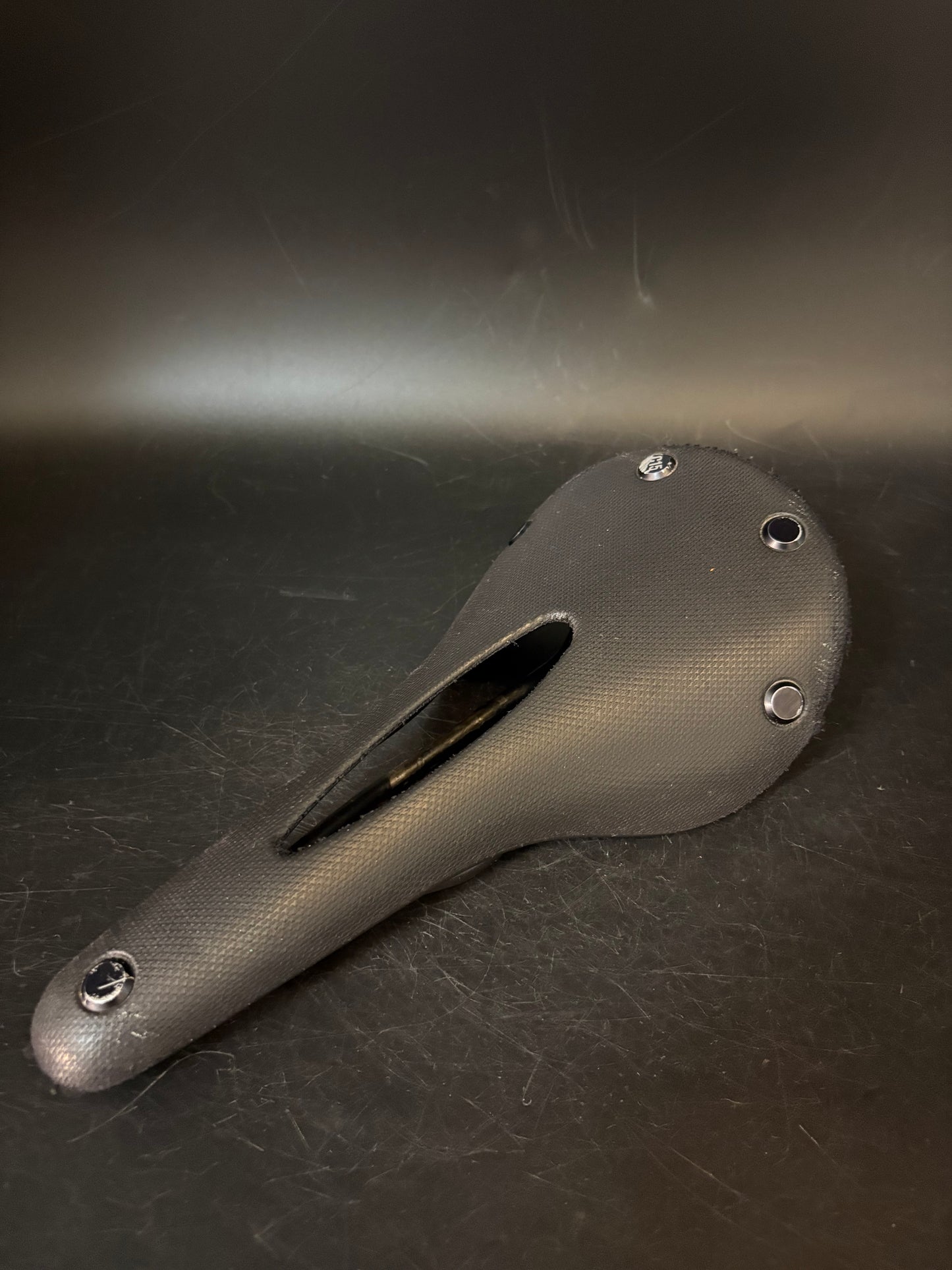 Brooks c15 Saddle Carved Black