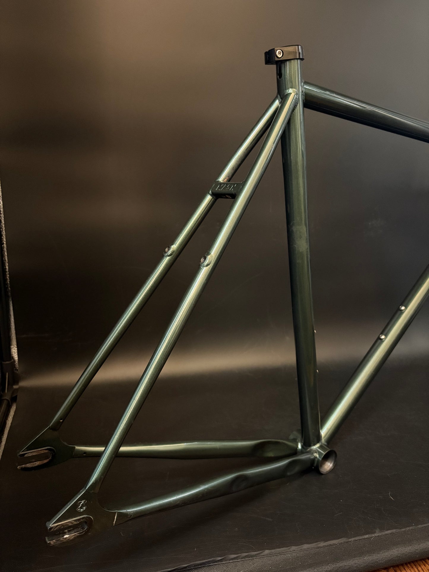 Mash Steel Frameset Green 55cm w/ Mash Rack + Camo ILE x Mash Rack Bag