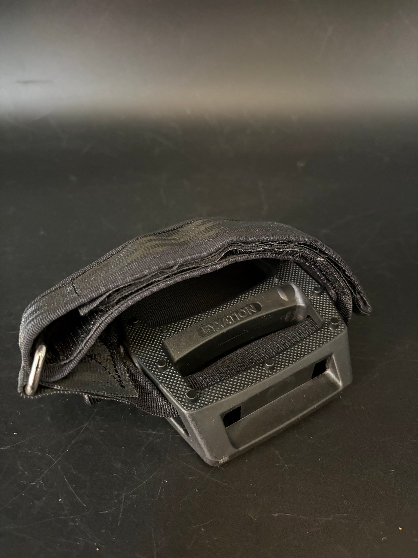 Fyxation Pedal / Straps Setup Black