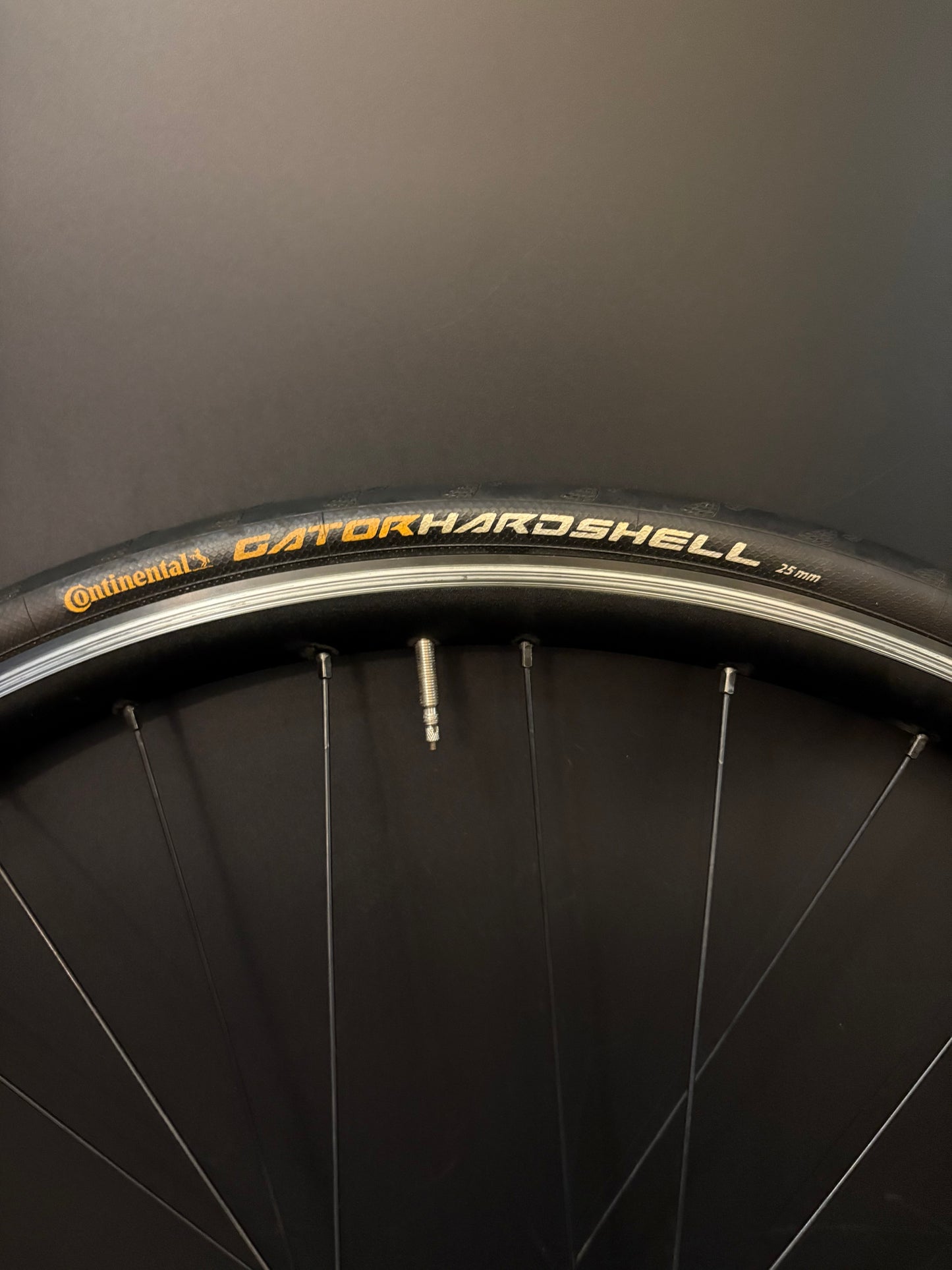 H Plus Son Archetype / Phil Wood HF Black Wheelset 32h