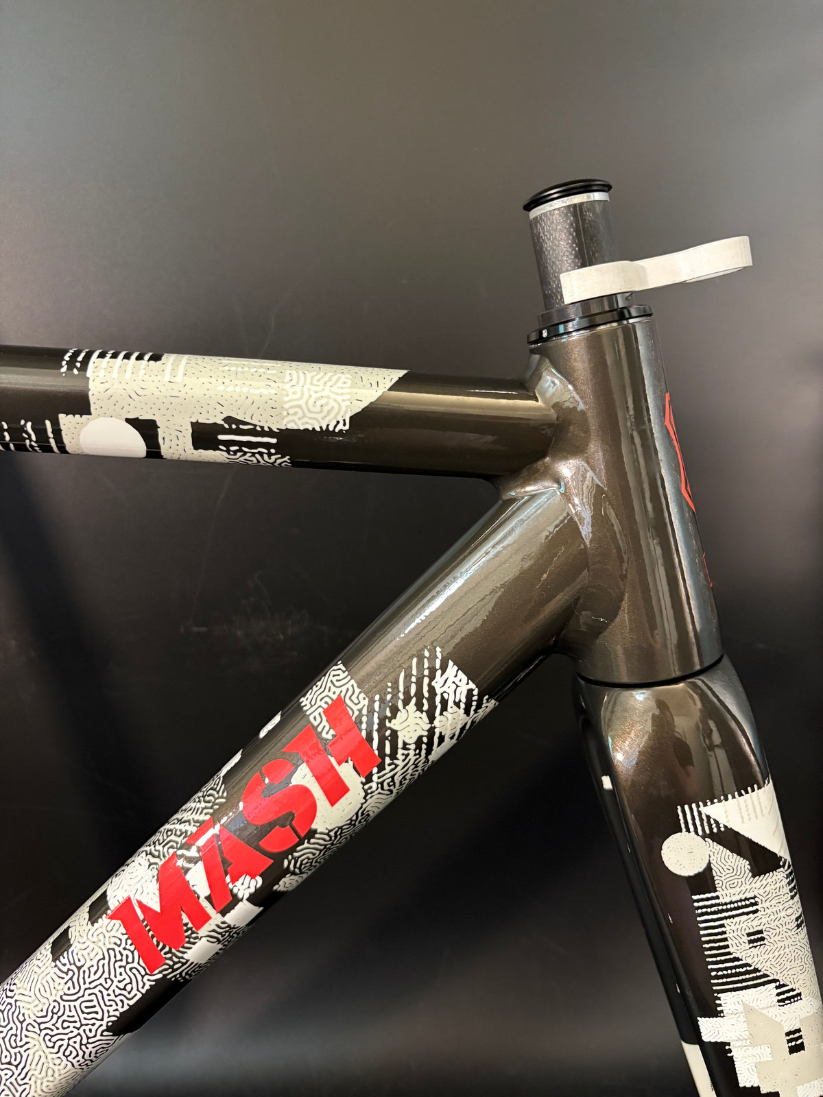Mash AC-4 Prototype Frameset White/Black 54cm Medium