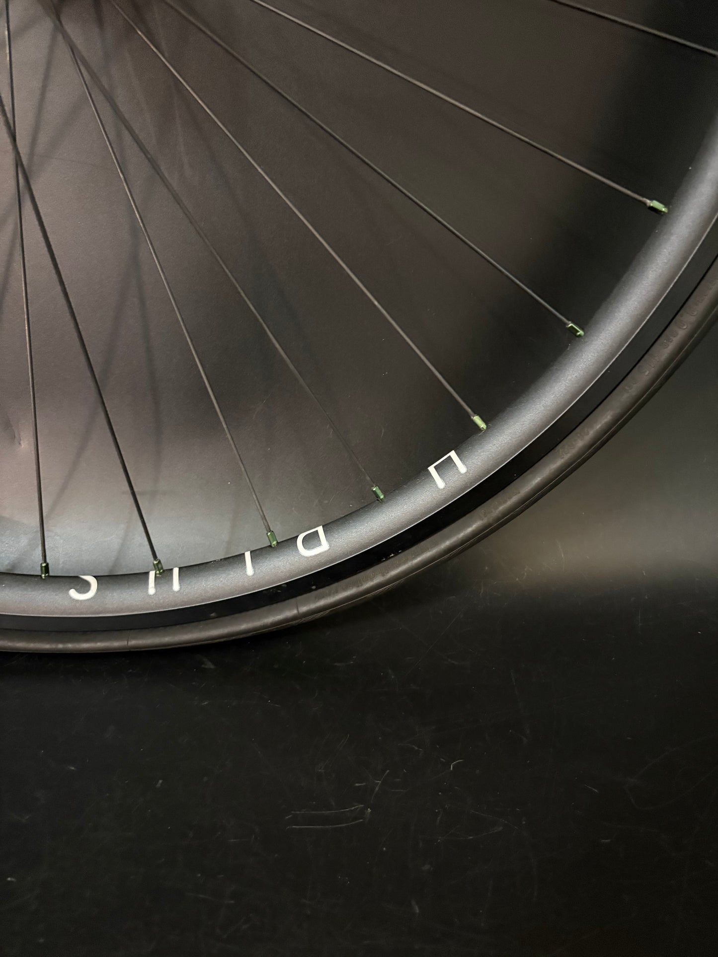 H Plus Son Archetype Black + BLB Notorious 38 Carbon / Phil Wood Bright Green LF Wheelset 32h