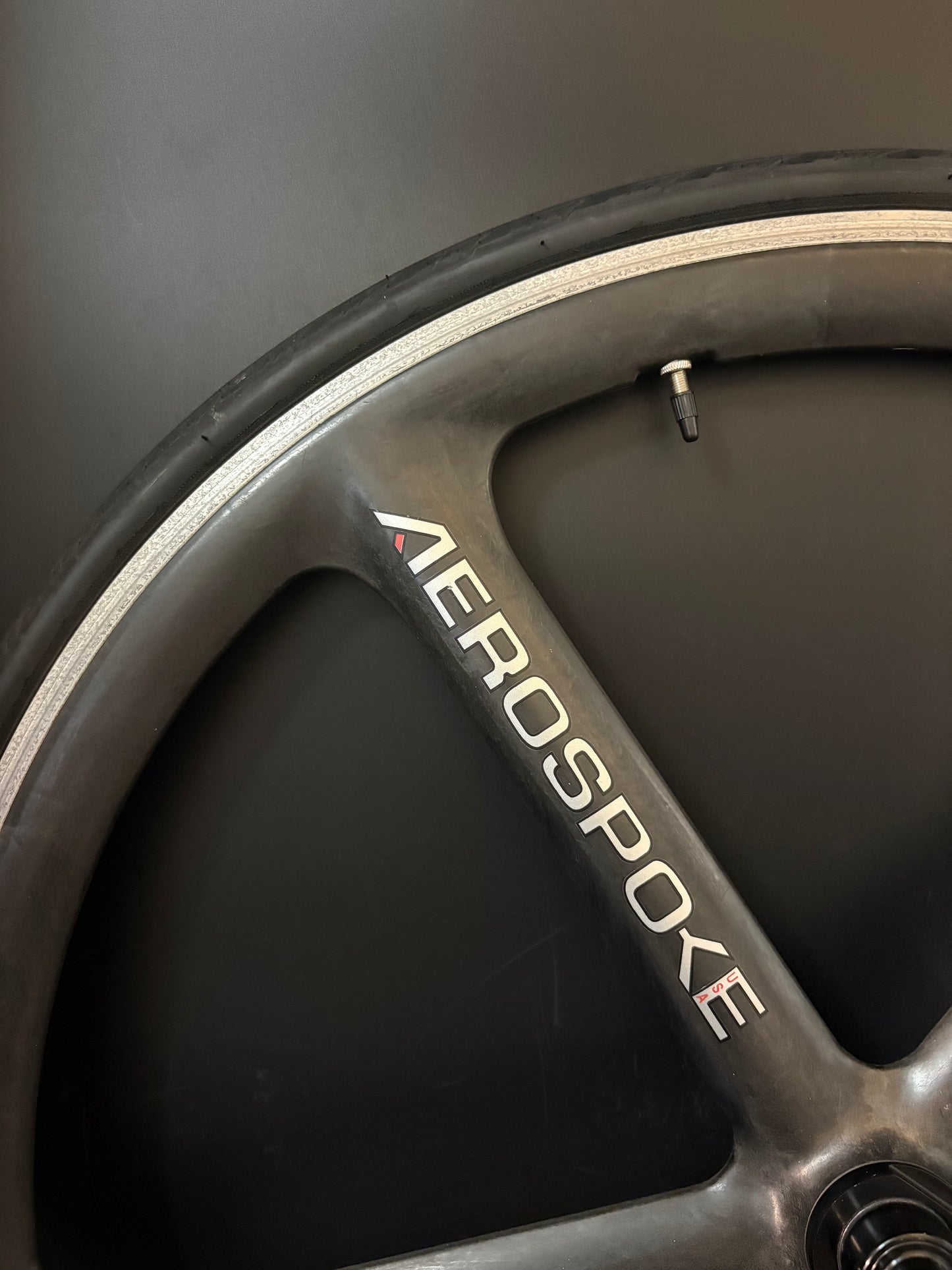 Aerospoke Clincher Front Wheel Black