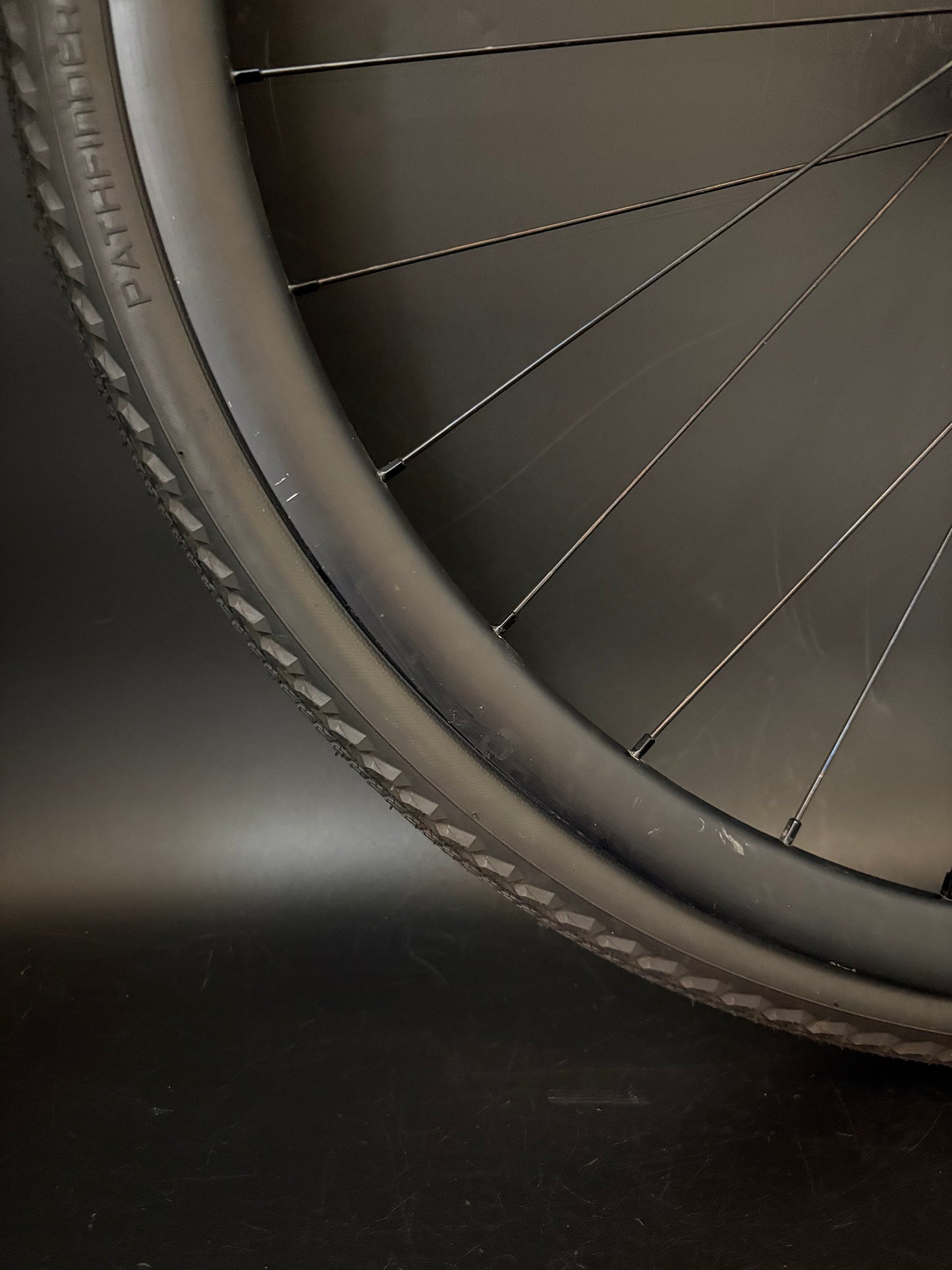 Velocity Aileron Black / Gran Compe Custom Anodize LF Wheelset 32h