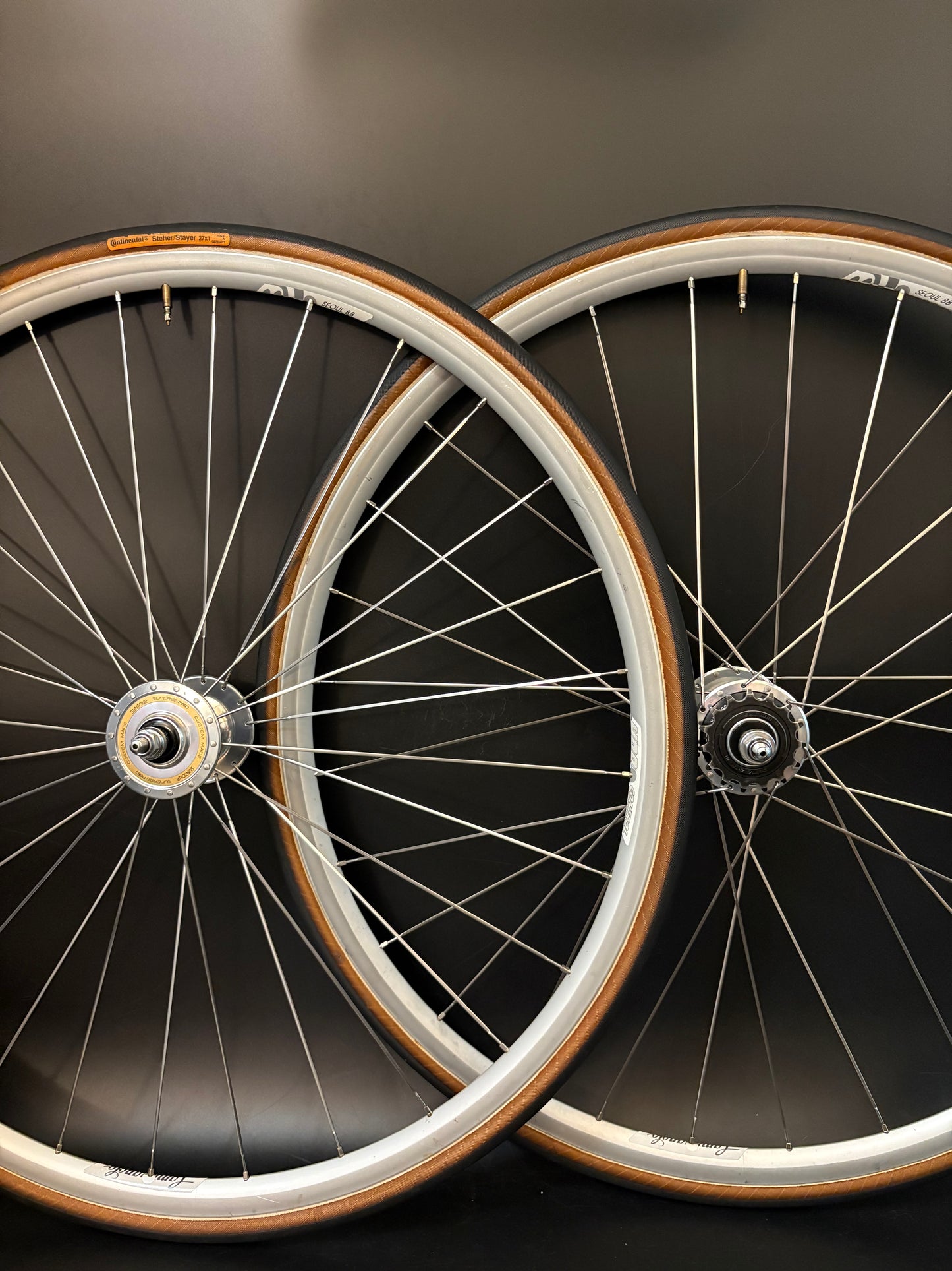 Campagnolo Seoul 88 Tubular / Suntour Superbe + Dura Ace Wheelset Silver 28h