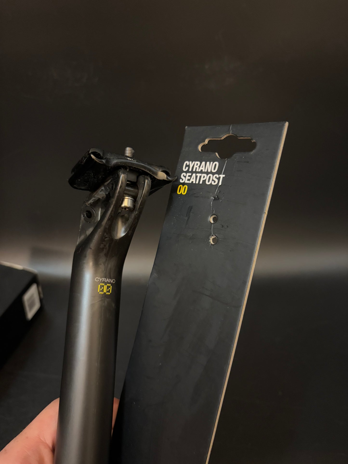 NEW Fizik Cyrano 00 Seatpost Carbon 31.6 330mm