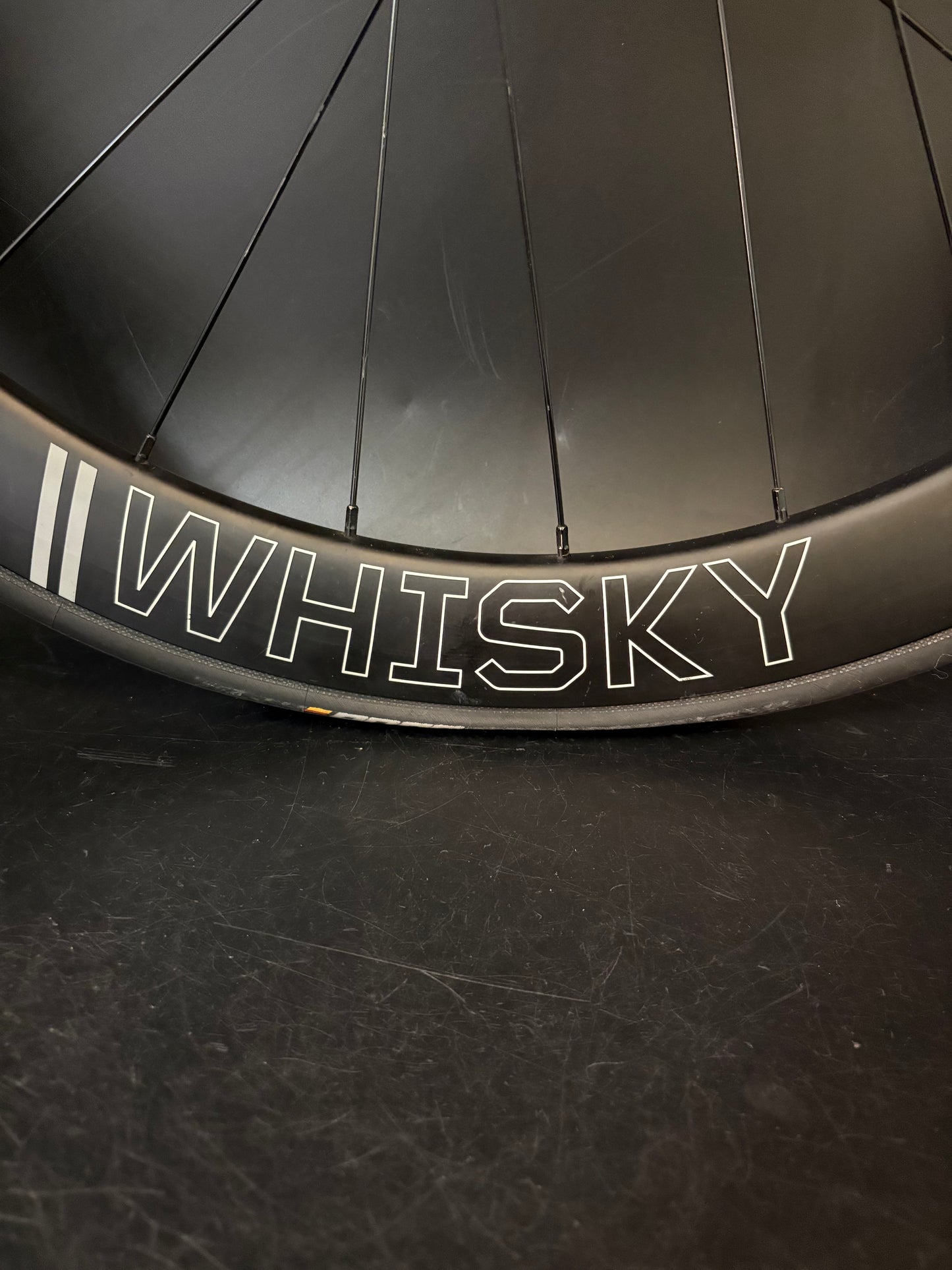 Whisky 50mm Carbon Clincher / Halo Wheelset Black 24h