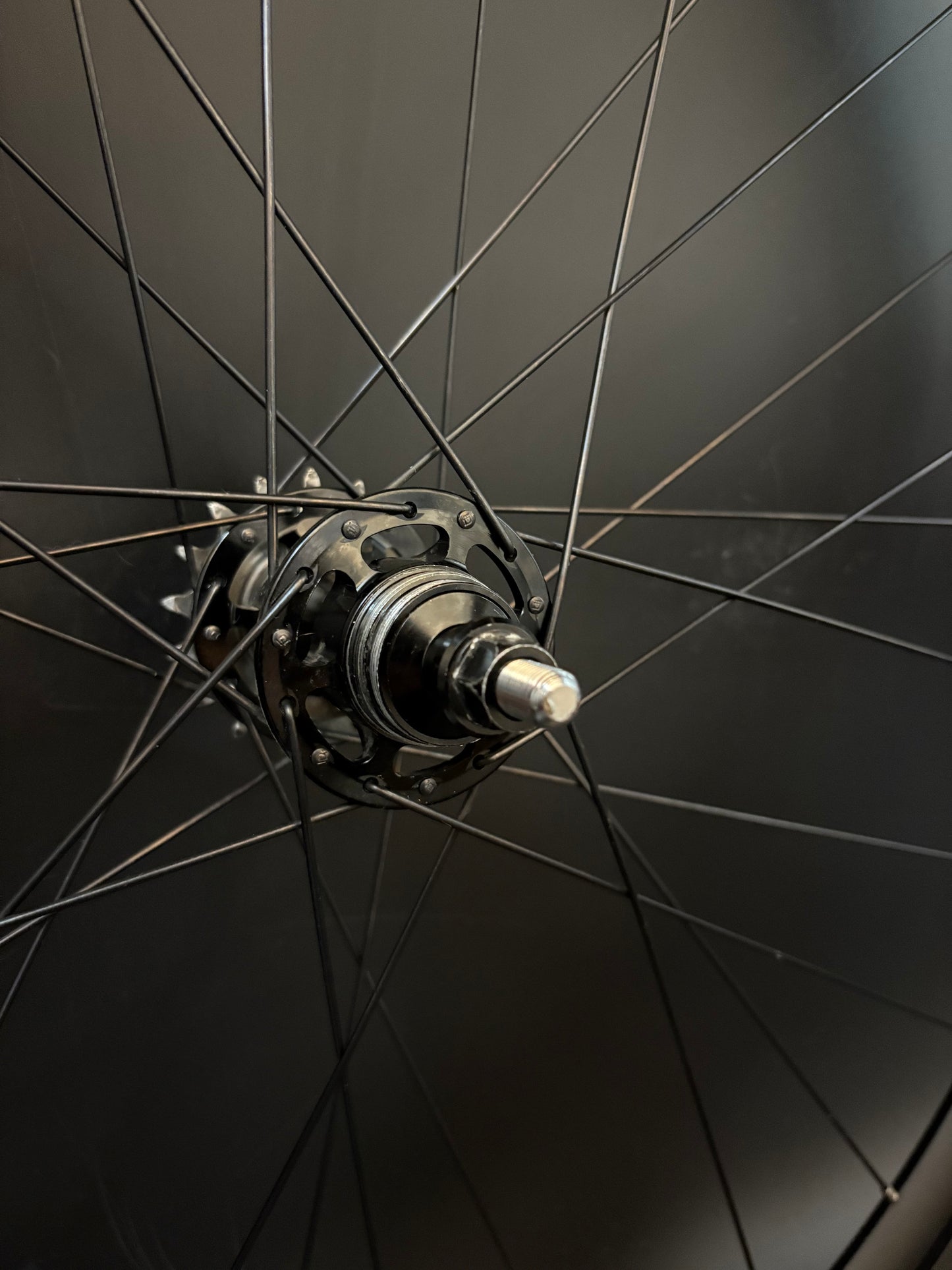 H Plus Son Archetype Black / Spike Hubs Wheelset 28h