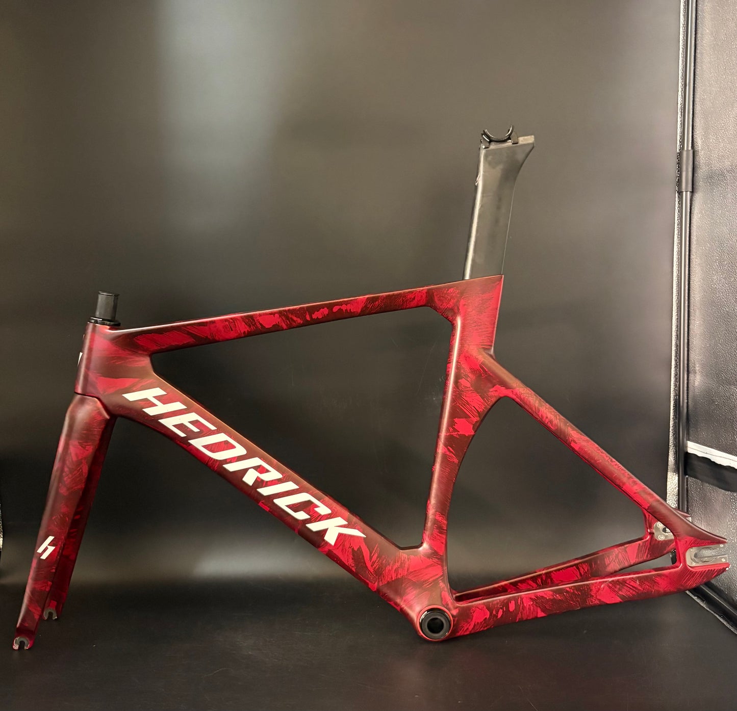 Hedrick Carbon Frameset Red Marble 50cm ST 56cm TT