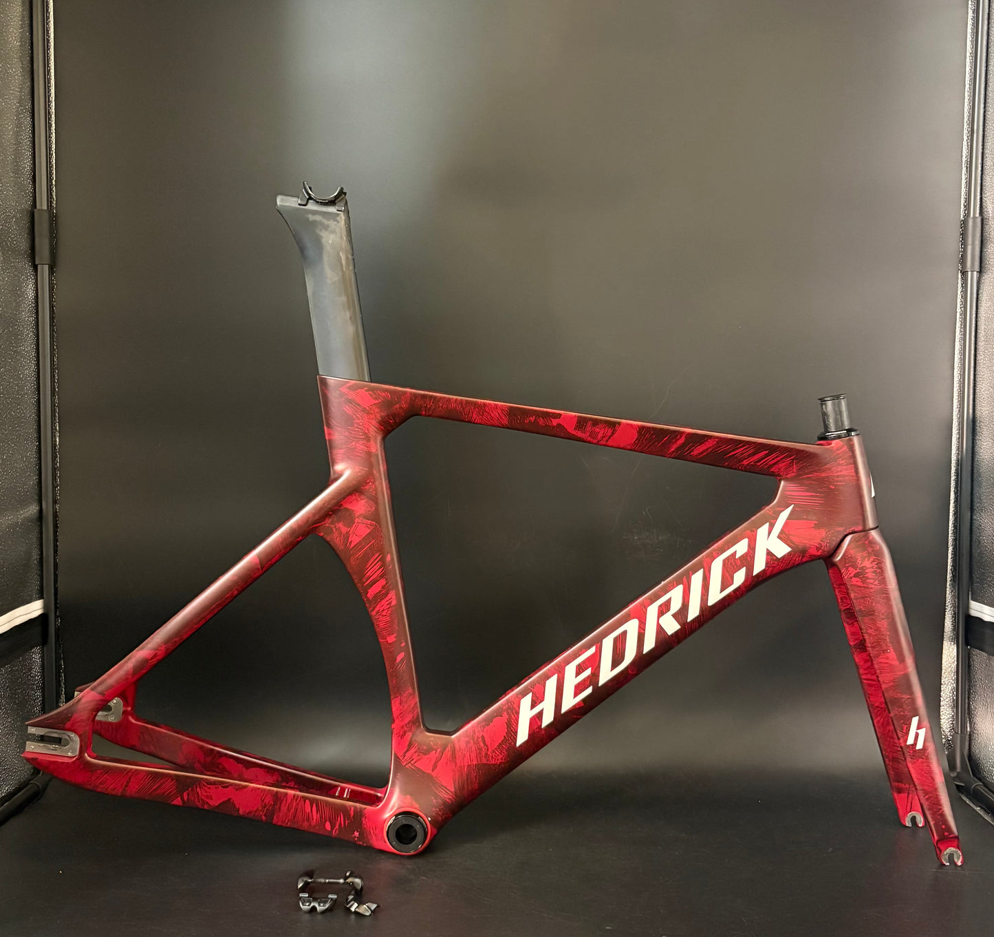 Hedrick Carbon Frameset Red Marble 50cm ST 56cm TT