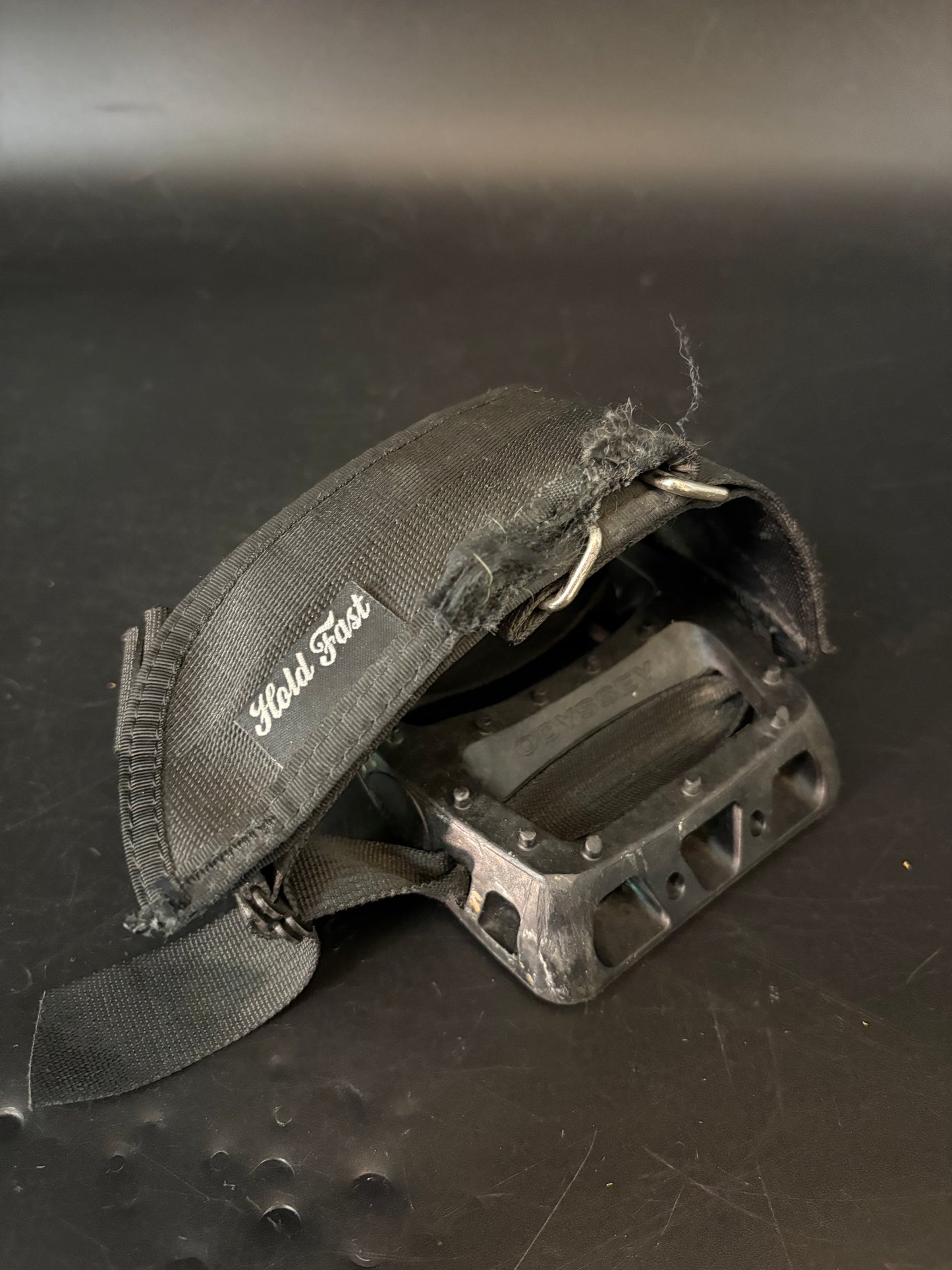 Odyssey / Hold Fast Straps Pedal Setup Black