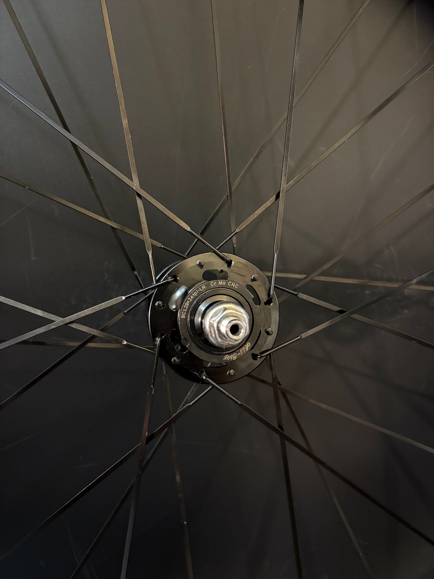 Unbranded Carbon Clincher 50mm / Novatec Rear Wheel 24h