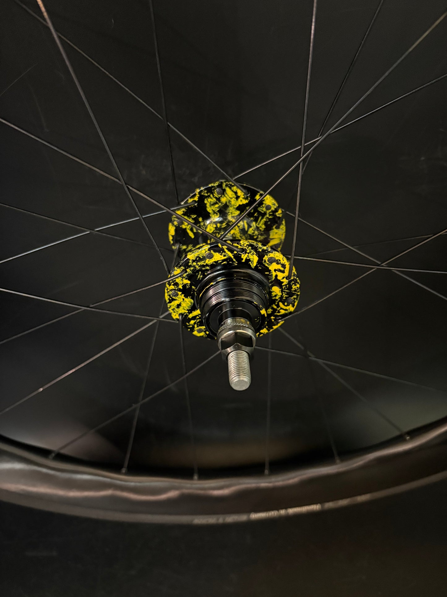 Light Bicycle AR375 + AR565 Carbon / Vendetta Wheelset 20/24h