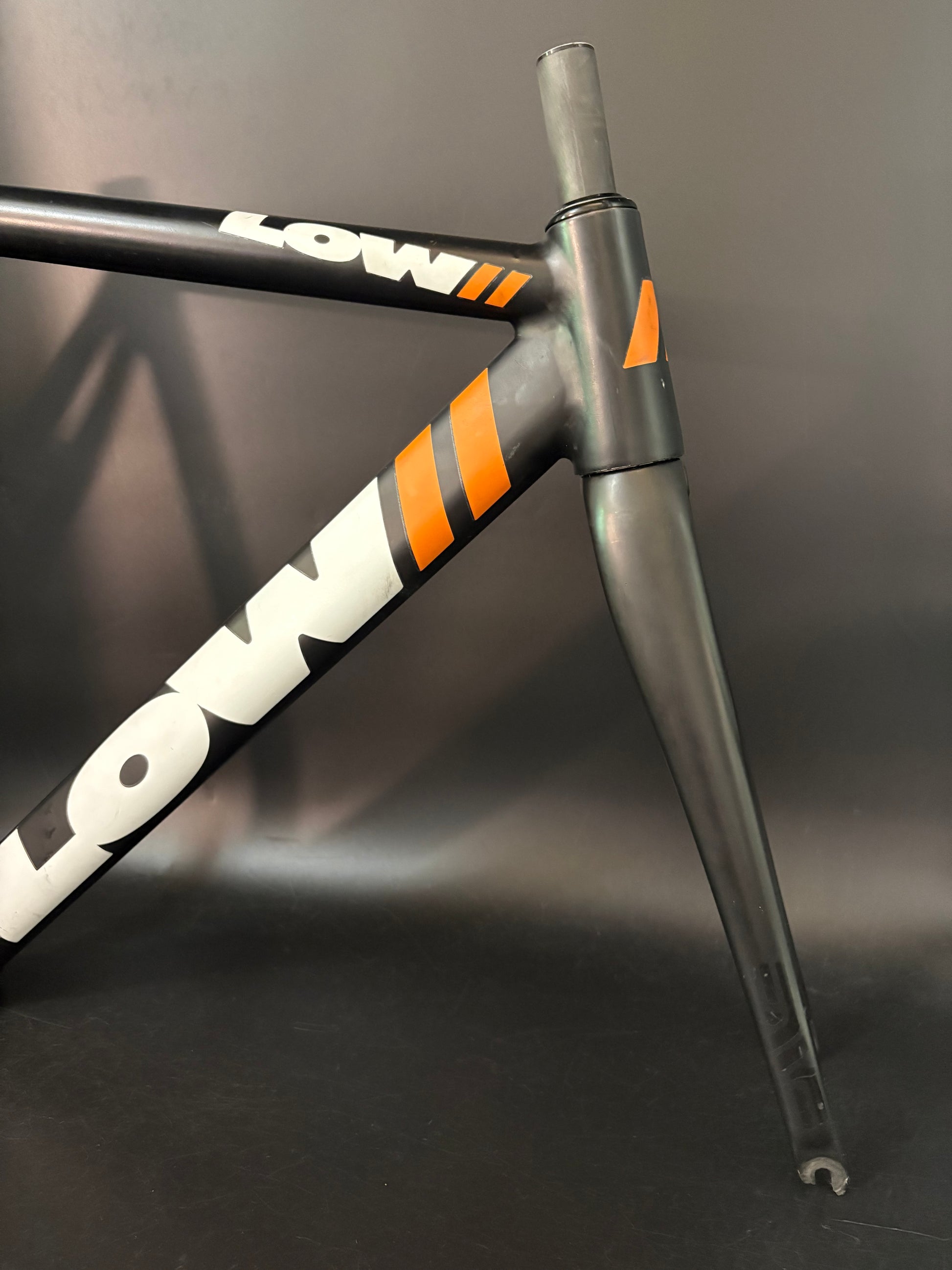 Low// Pursuit Frameset Black 57cm ST 54cm TT