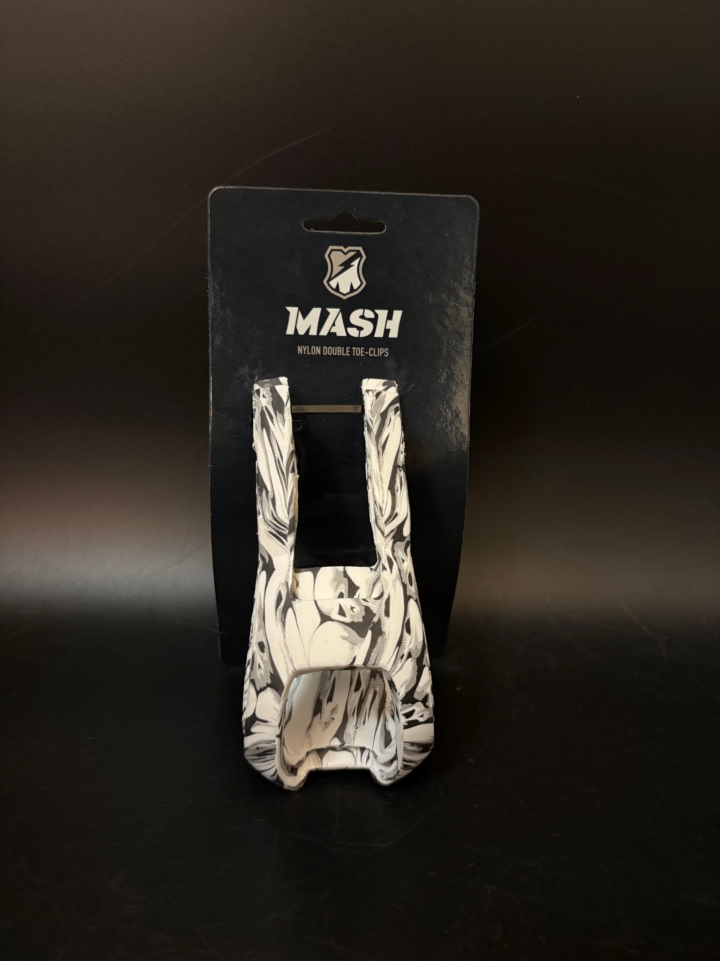 NEW Mash Double Toe Cages Skulls L