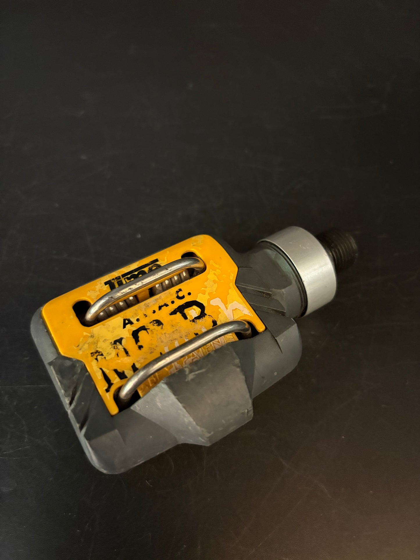 Time Atac MTB Clipless Pedals Yellow