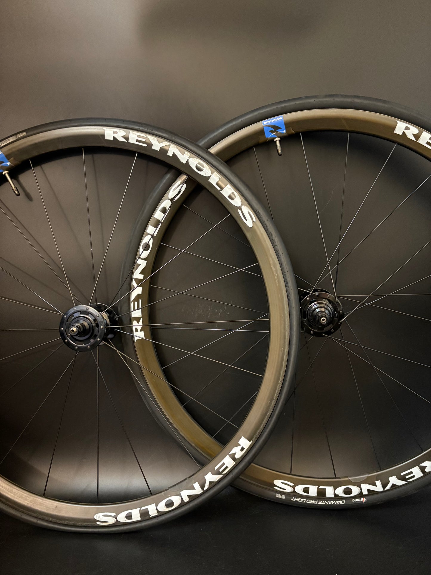 Reynolds Assault 35mm Carbon Clincher Wheelset 20/24h