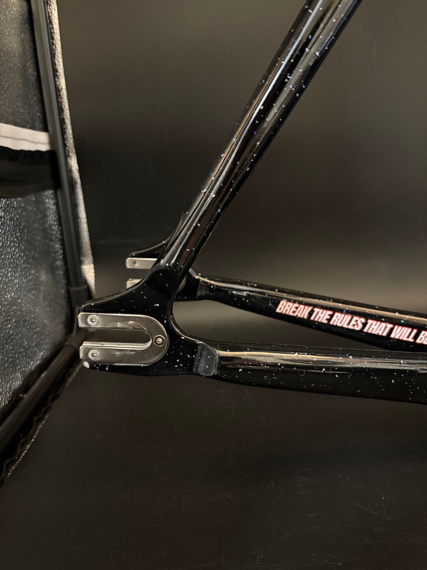 Skream Magnum x ATW Builds Frameset Black Sparkle Medium