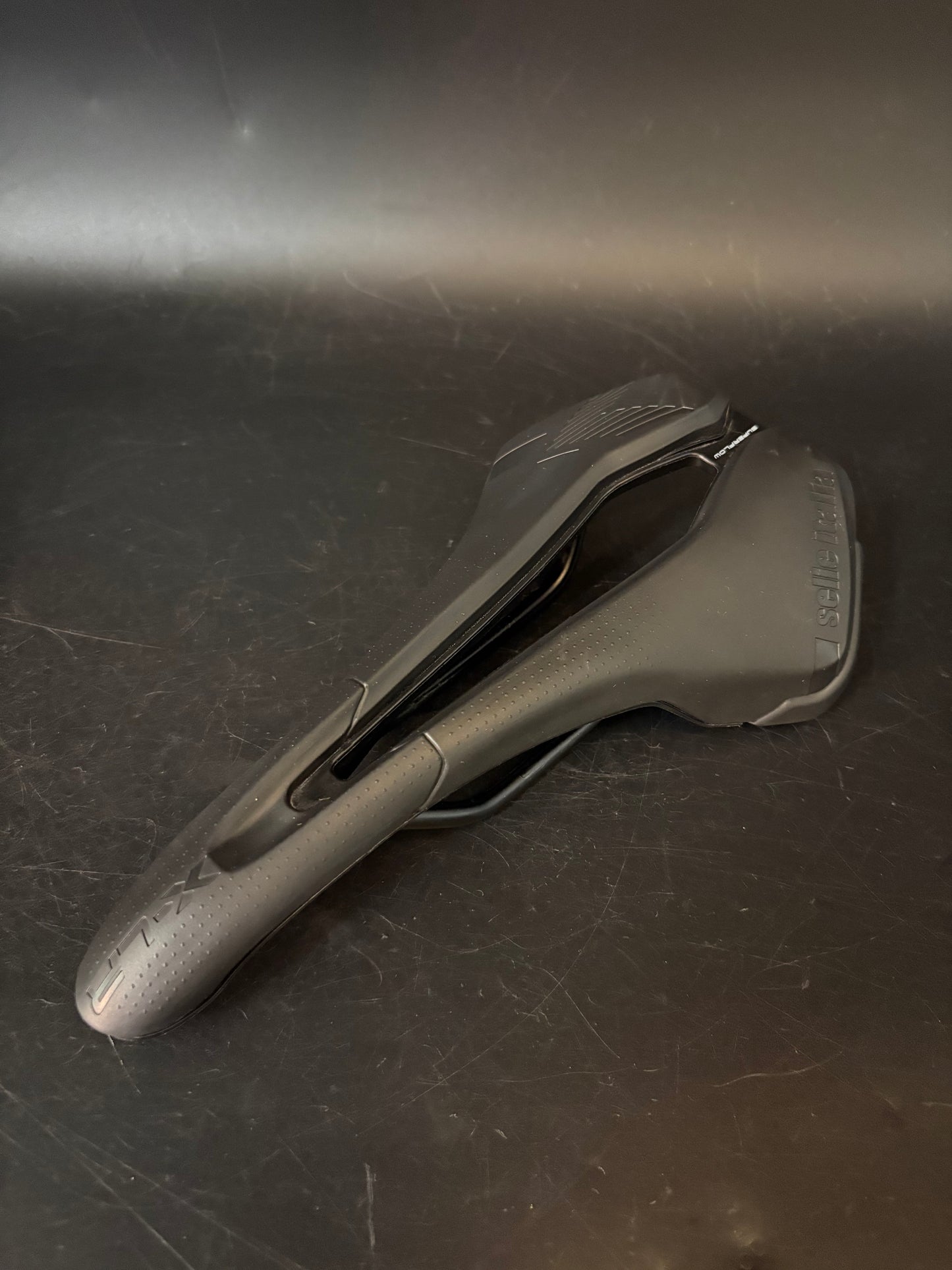 Selle X-LR Superflow Saddle Black