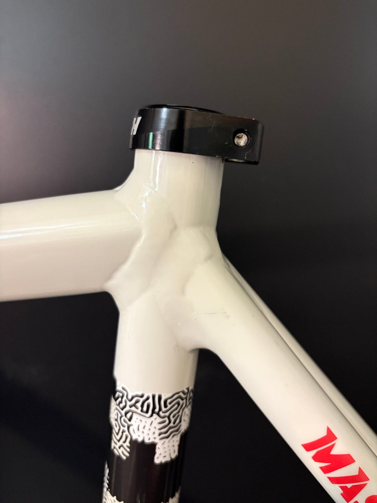 Mash AC-4 Prototype Frameset White/Black 54cm Medium