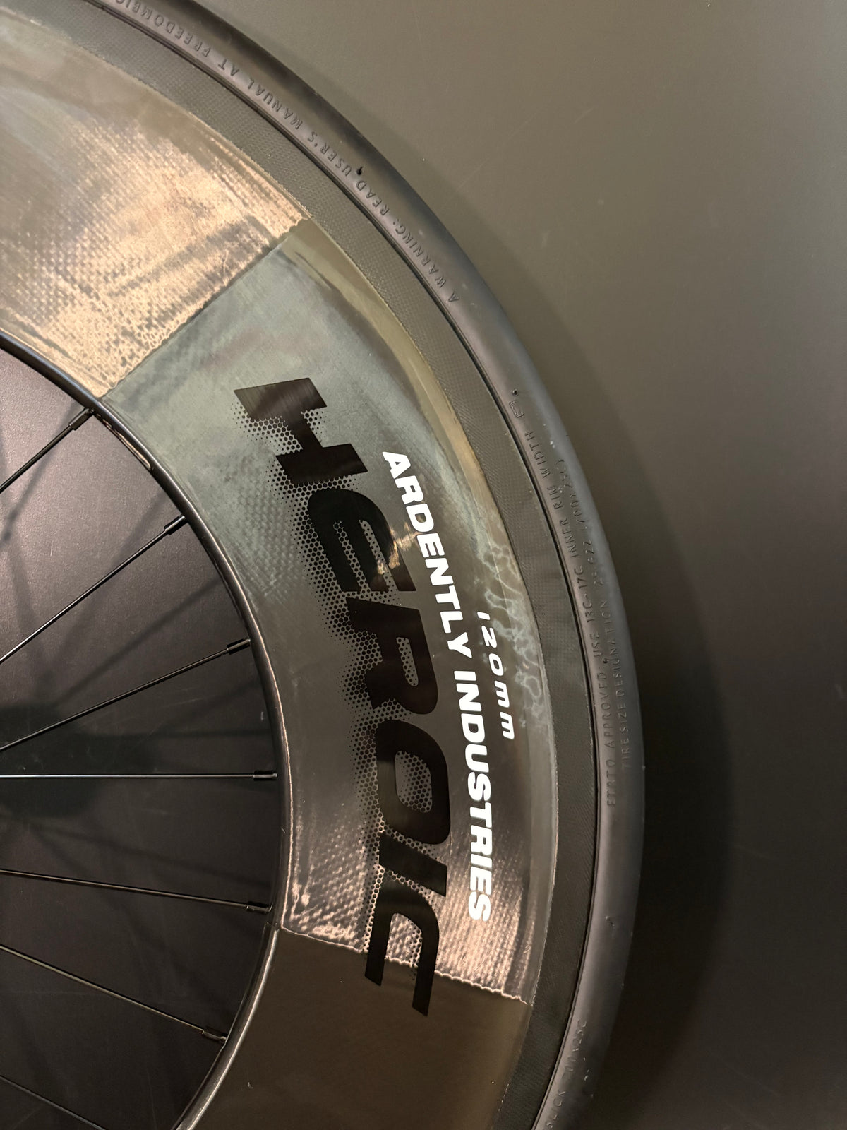 Ardently Heroic Wheelset 120mm Carbon Clincher 20/24h