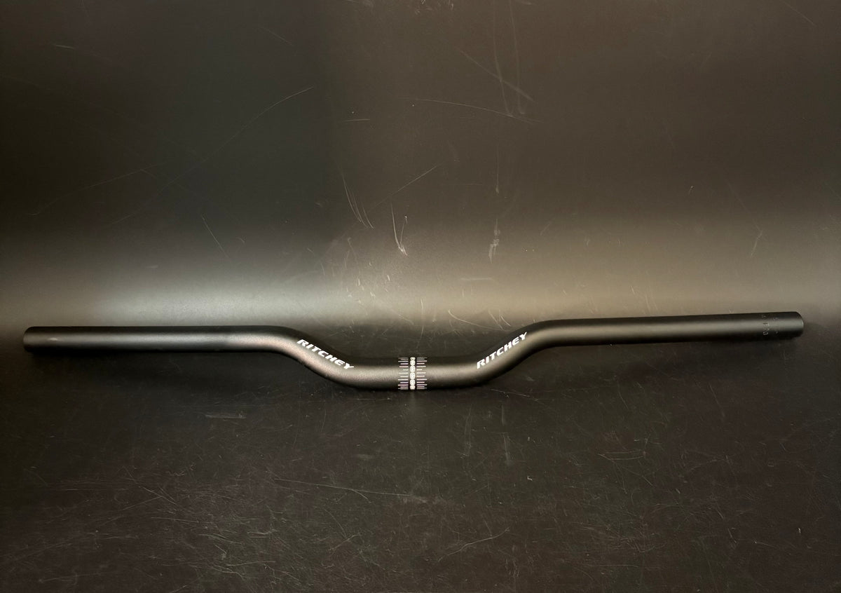Ritchey Riser Handlebar Black 670mm 25.4