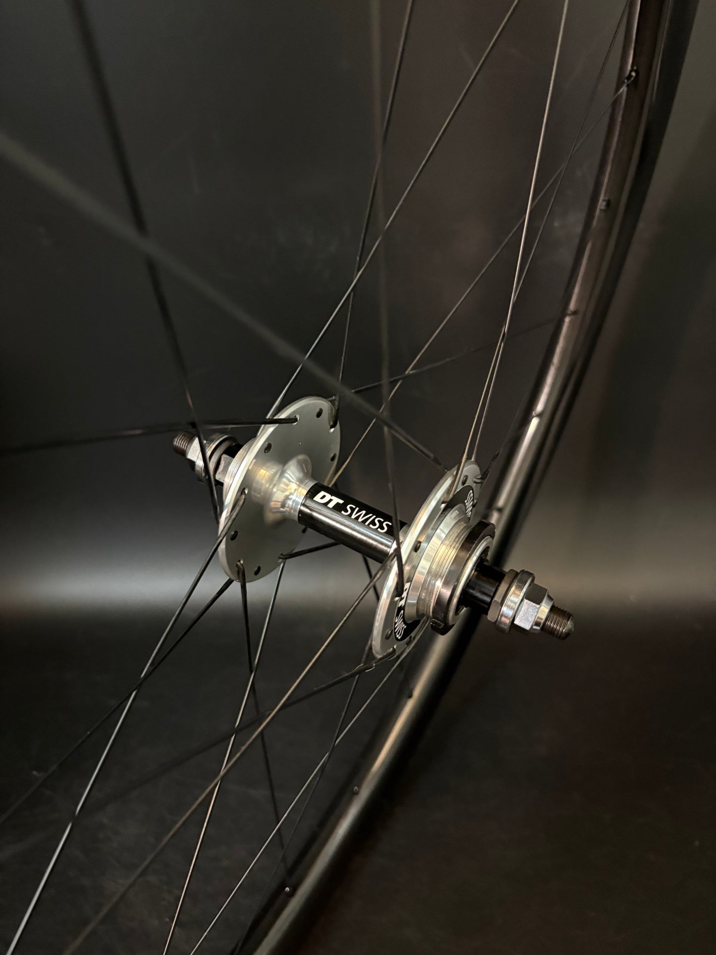 Light Bicycle AR45 / DT Swiss Wheelset Carbon 20/24h