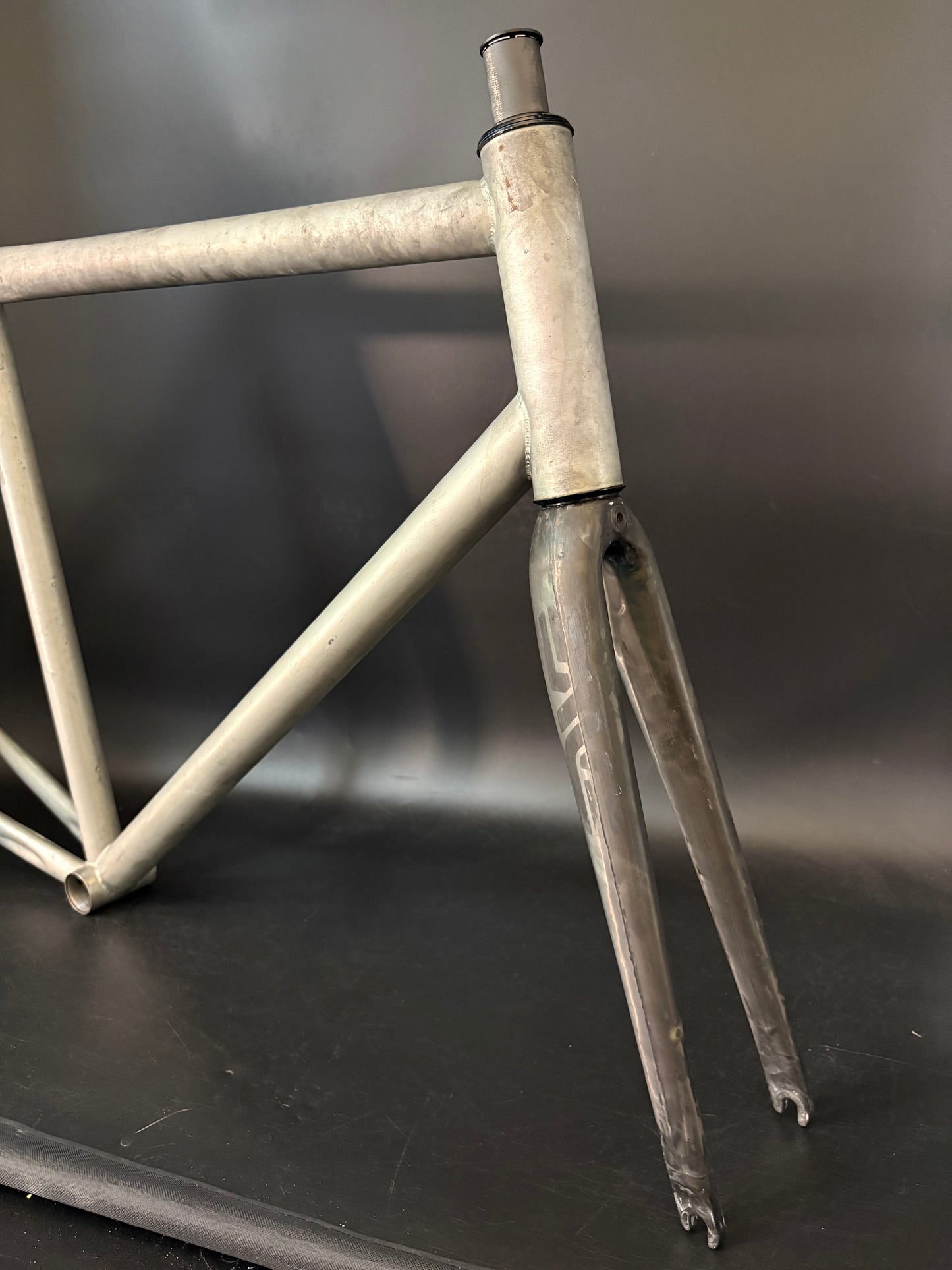 Tokyo Fixed Dart Frameset Raw 55cm ST 54cm TT