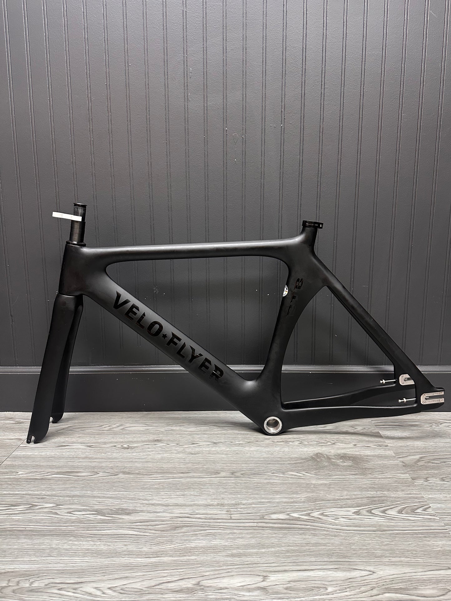 Velo Flyer BTB Carbon Track Medium