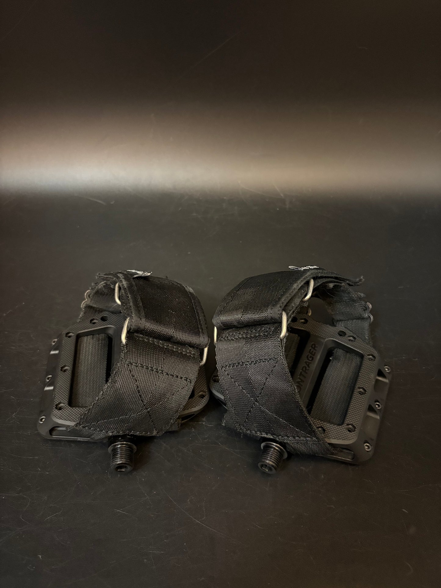 Bontrager Pedals / Hold Fast Straps Black Pedal Setup