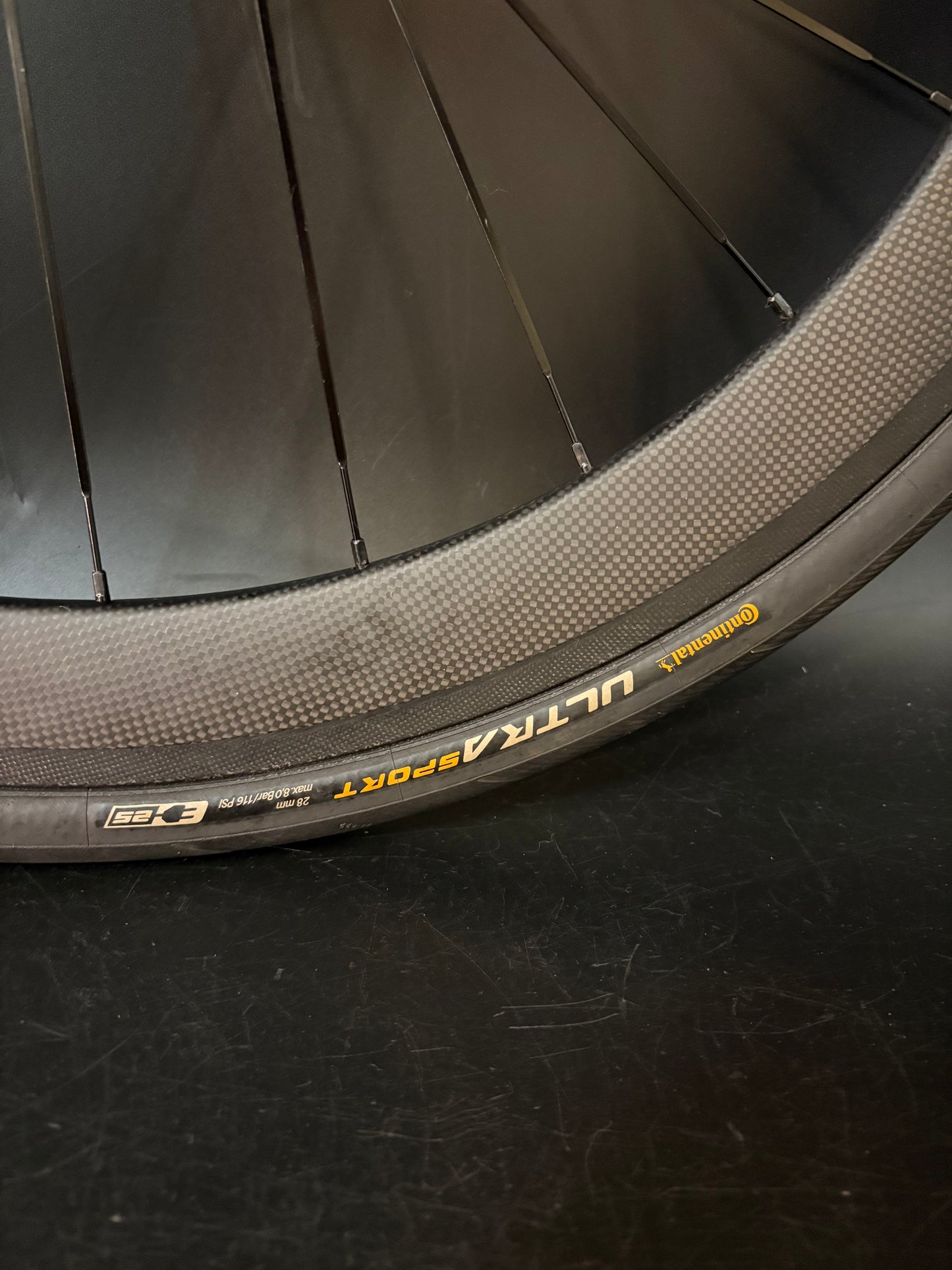 Unbranded Carbon Clincher 50mm / Novatec Rear Wheel 24h