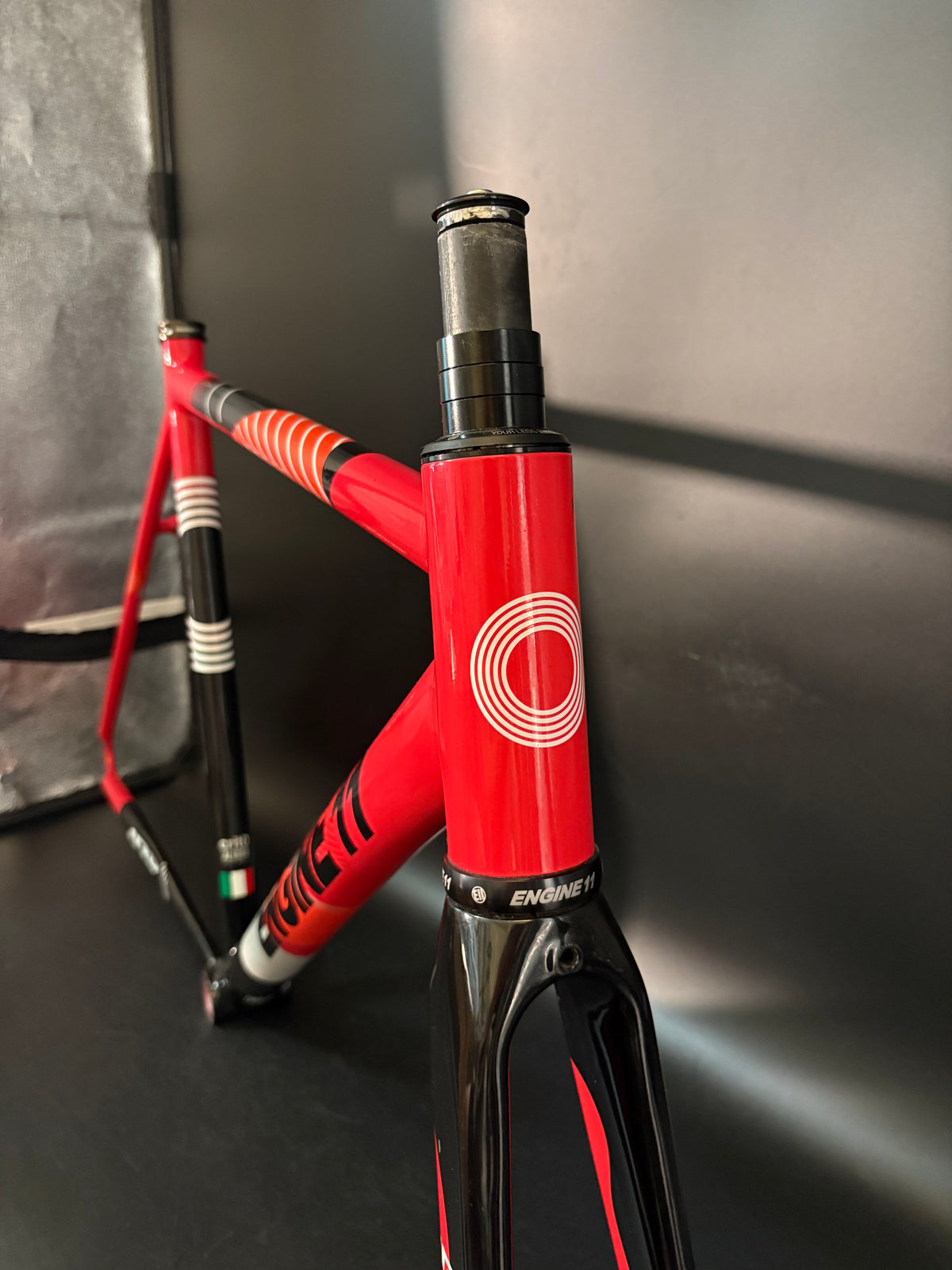 Engine 11 Crit D Frameset IRD Red Large