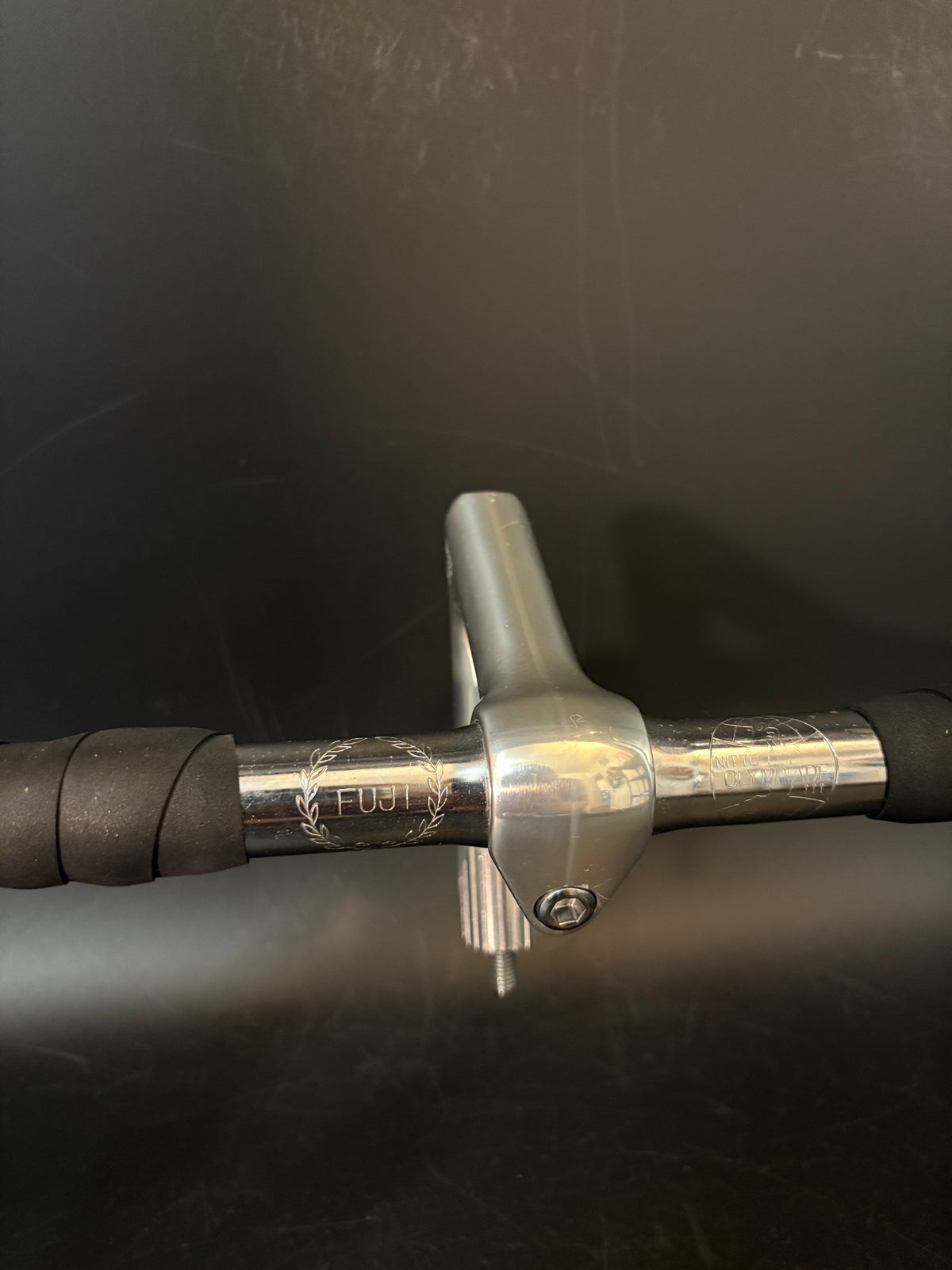 Nitto Fuji Olympiade Drop Handlebar Silver 39cm + Nitto Jaguar Stem 100mm 25.4