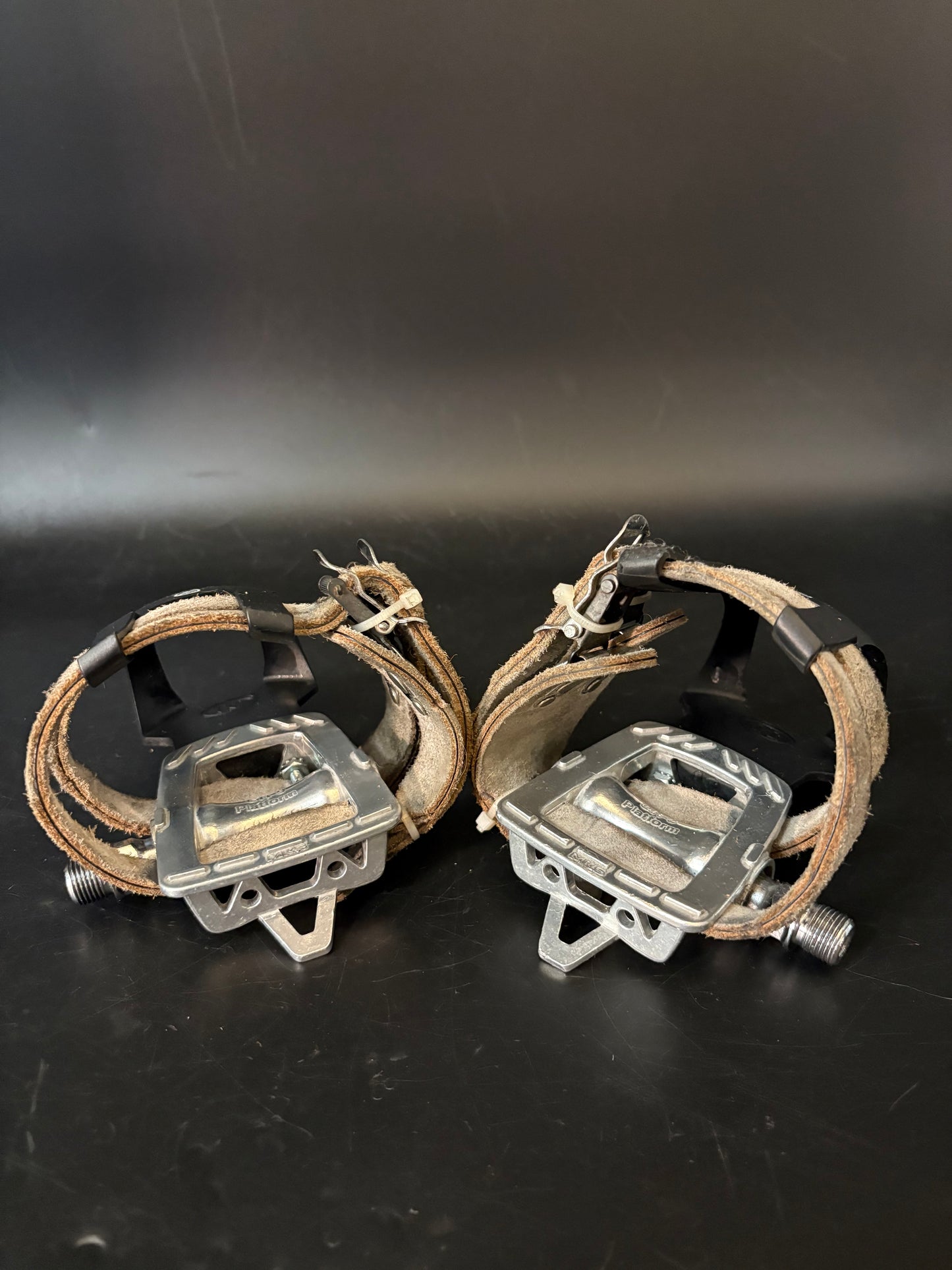 MKS GR-9 / Toshi Double Straps Pedal Setup