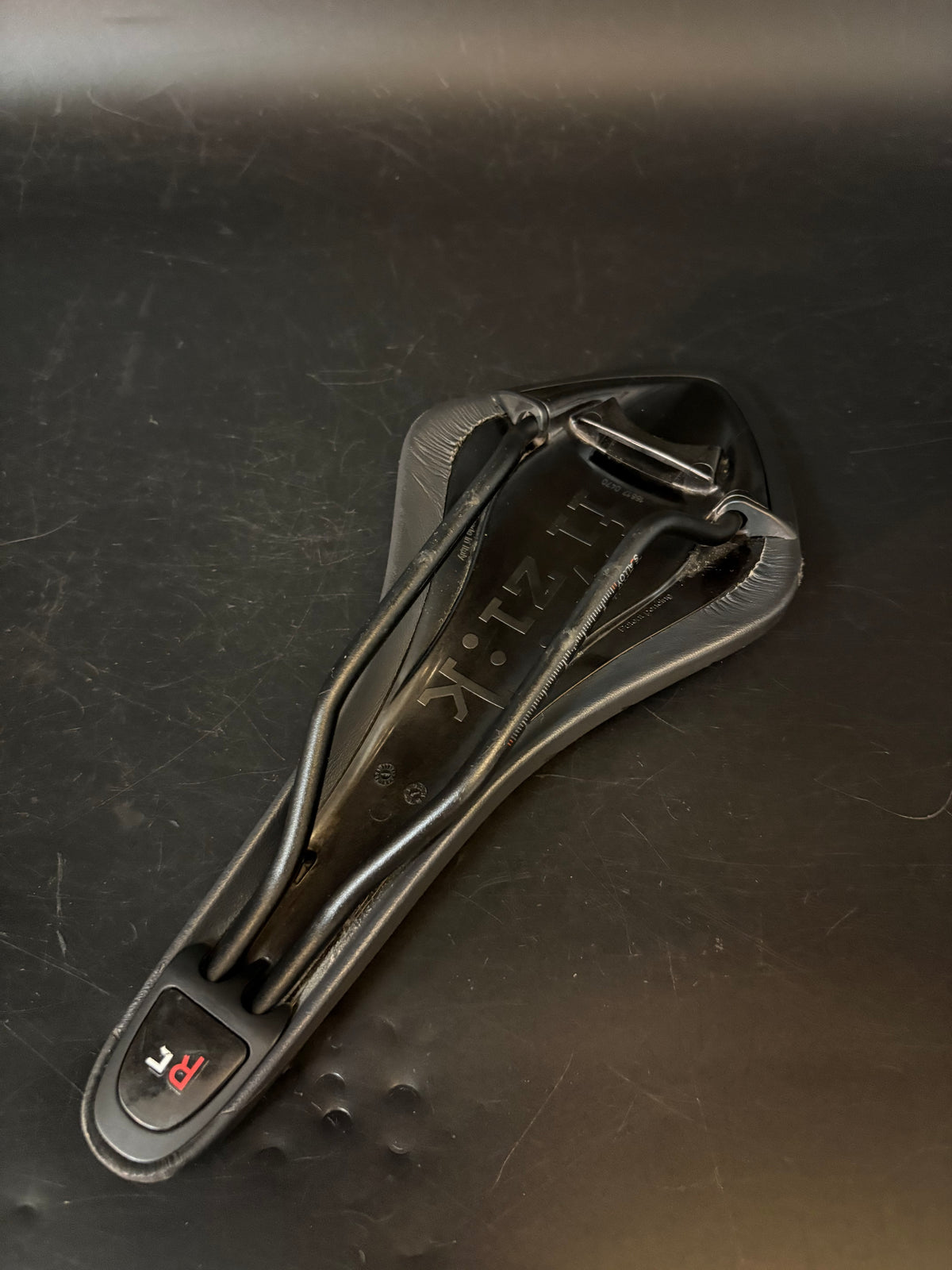 Fizik Arione Saddle Black