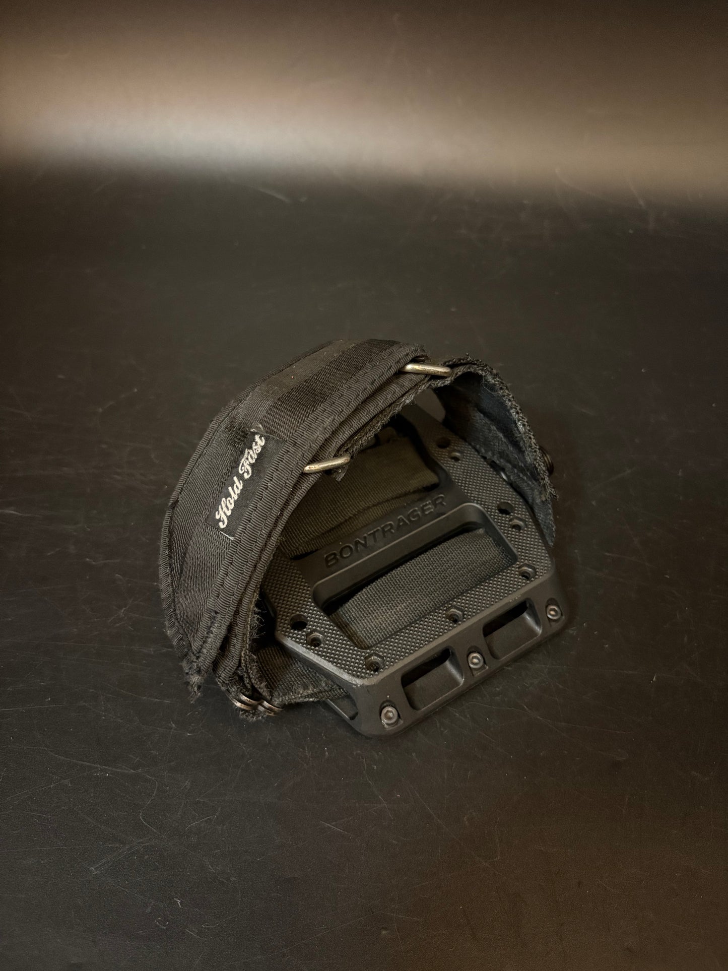 Bontrager Pedals / Hold Fast Straps Black Pedal Setup