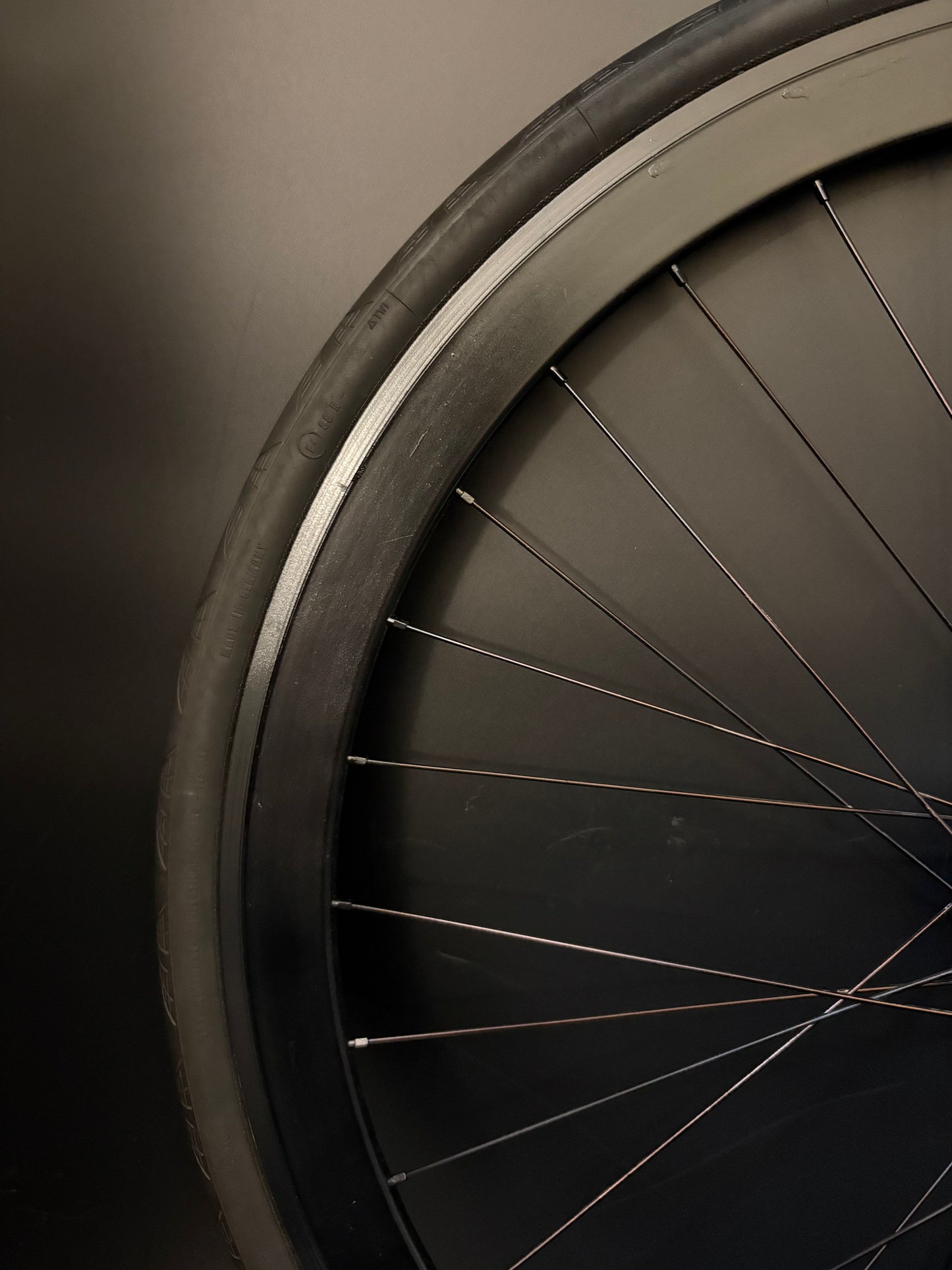 H Plus Son SL42 Black / Phil Wood White Front Wheel 32h