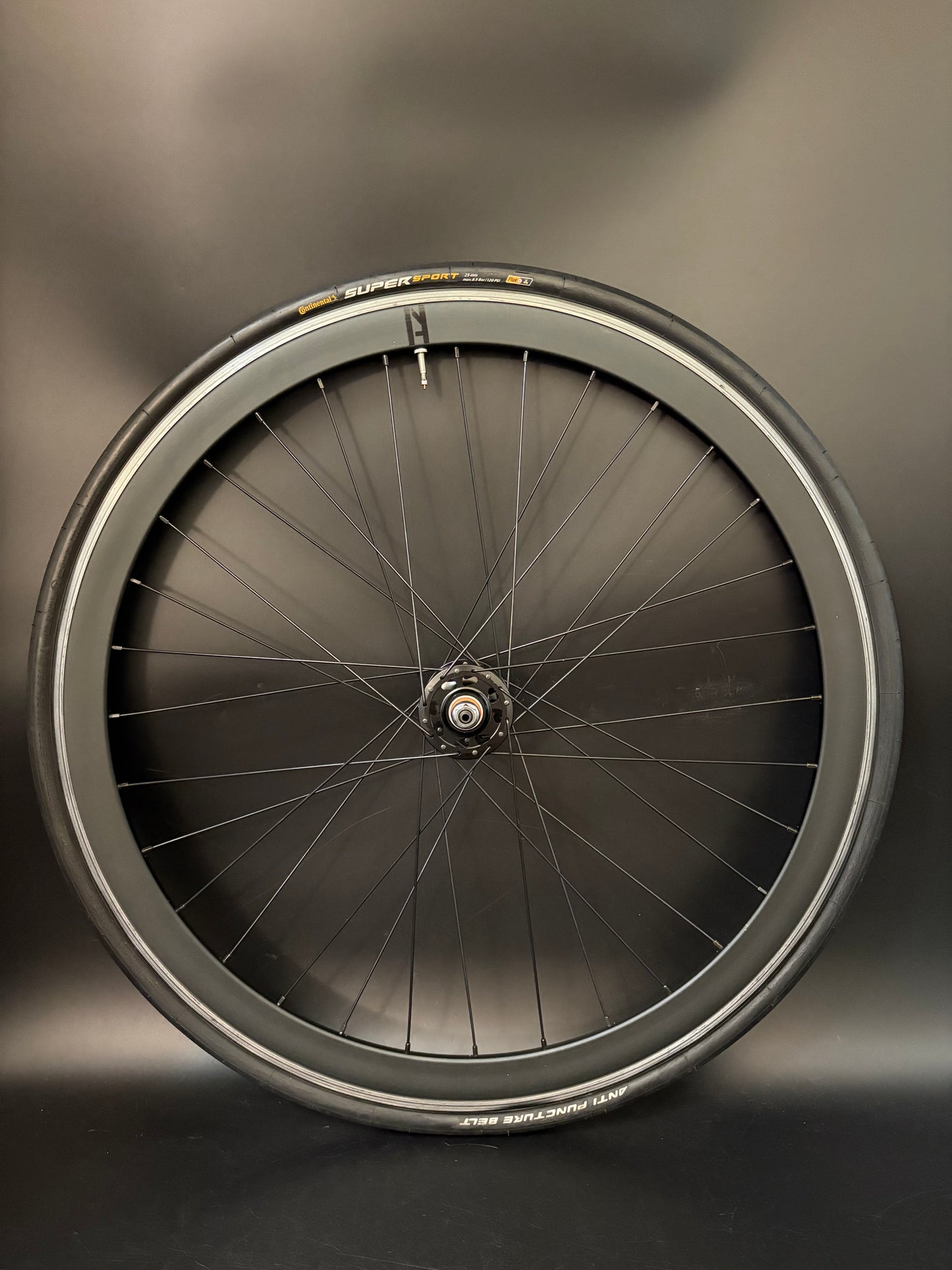 H Plus Son Formation Face + SL42 Black / Origin 8 Wheelset 32h