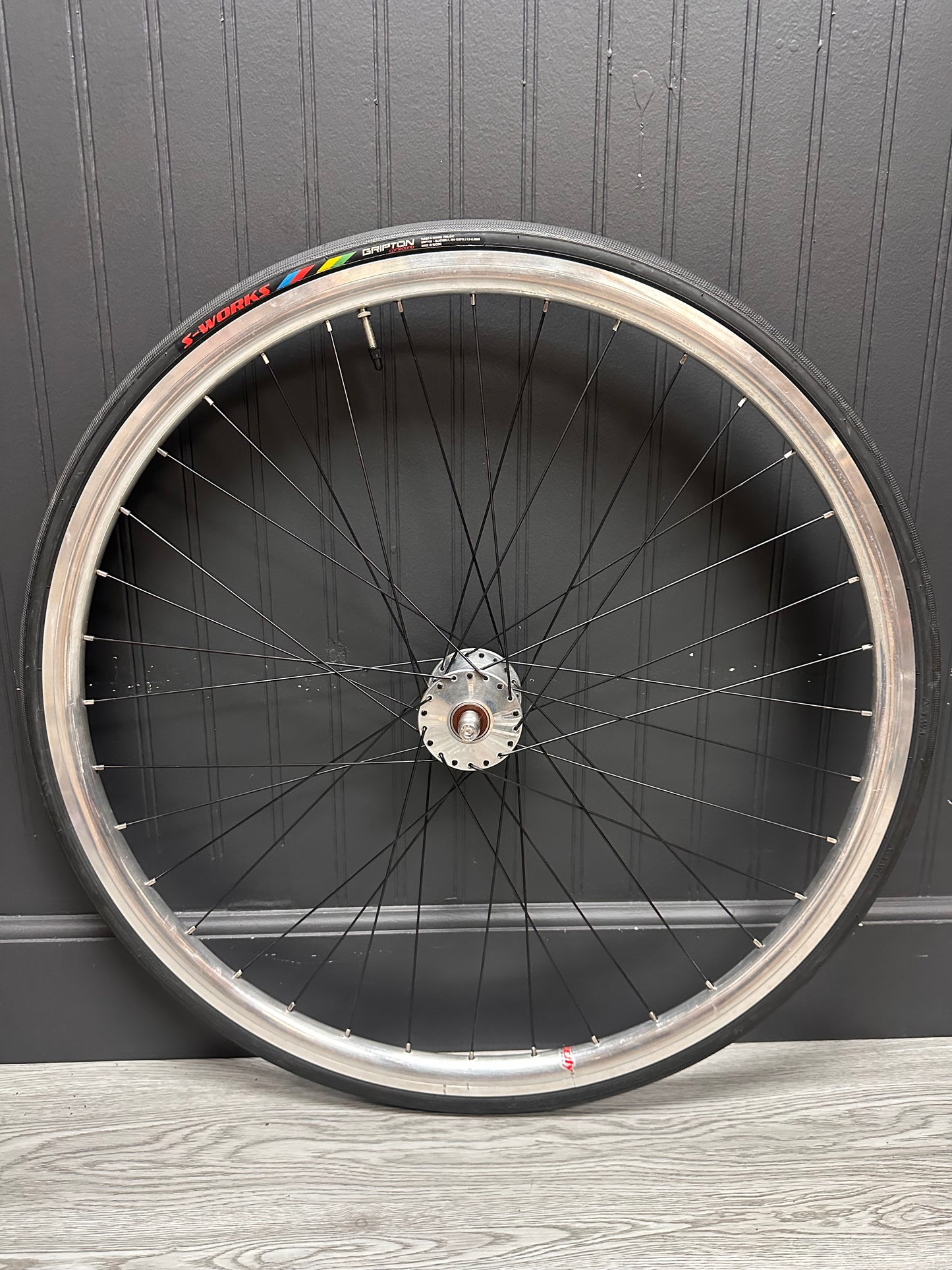 Velocity Quill Silver / Phil Wood High Flange Silver Wheelset 36h Single Fixed