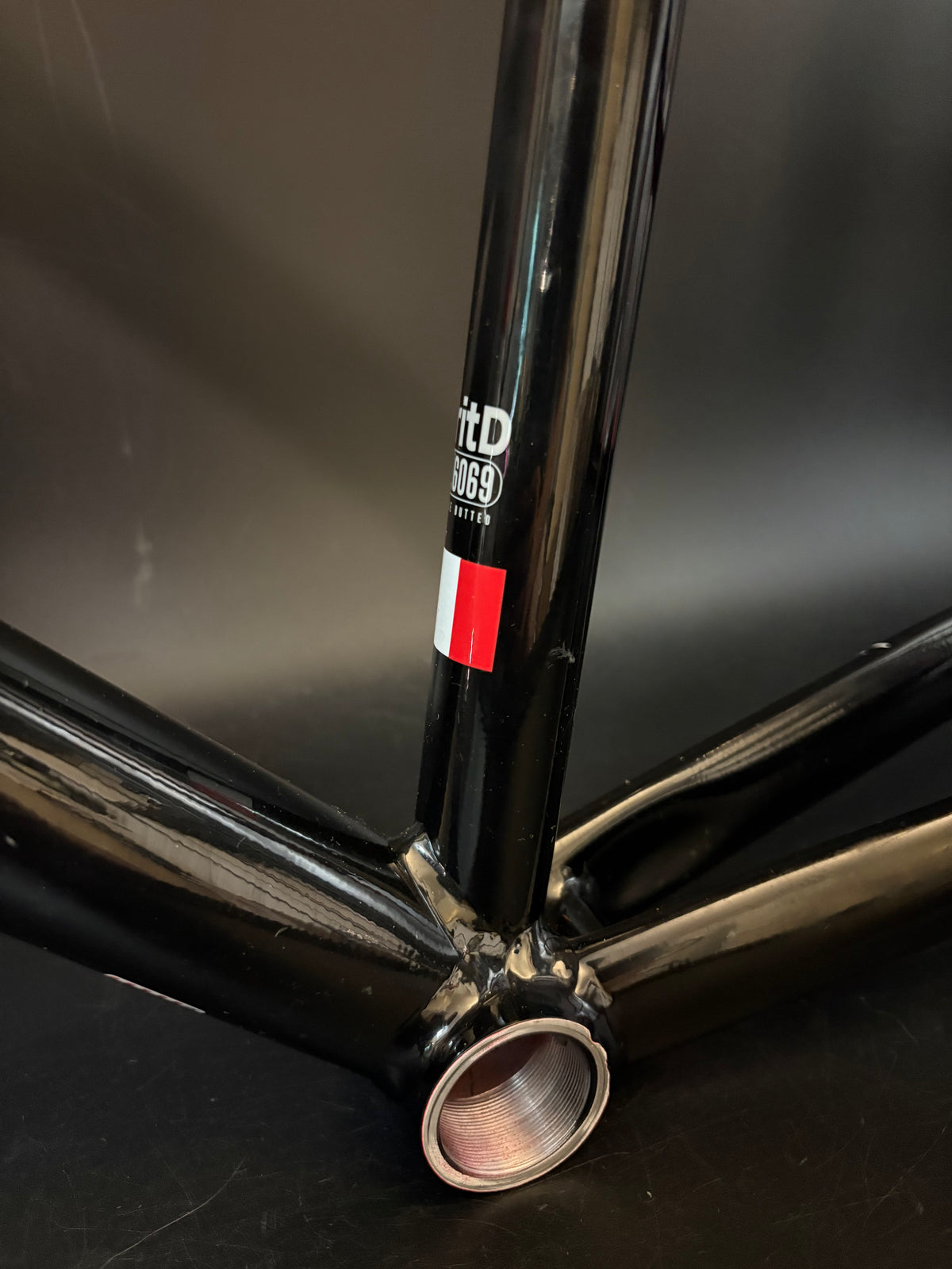 Engine 11 Crit D Frameset IRD Red Large
