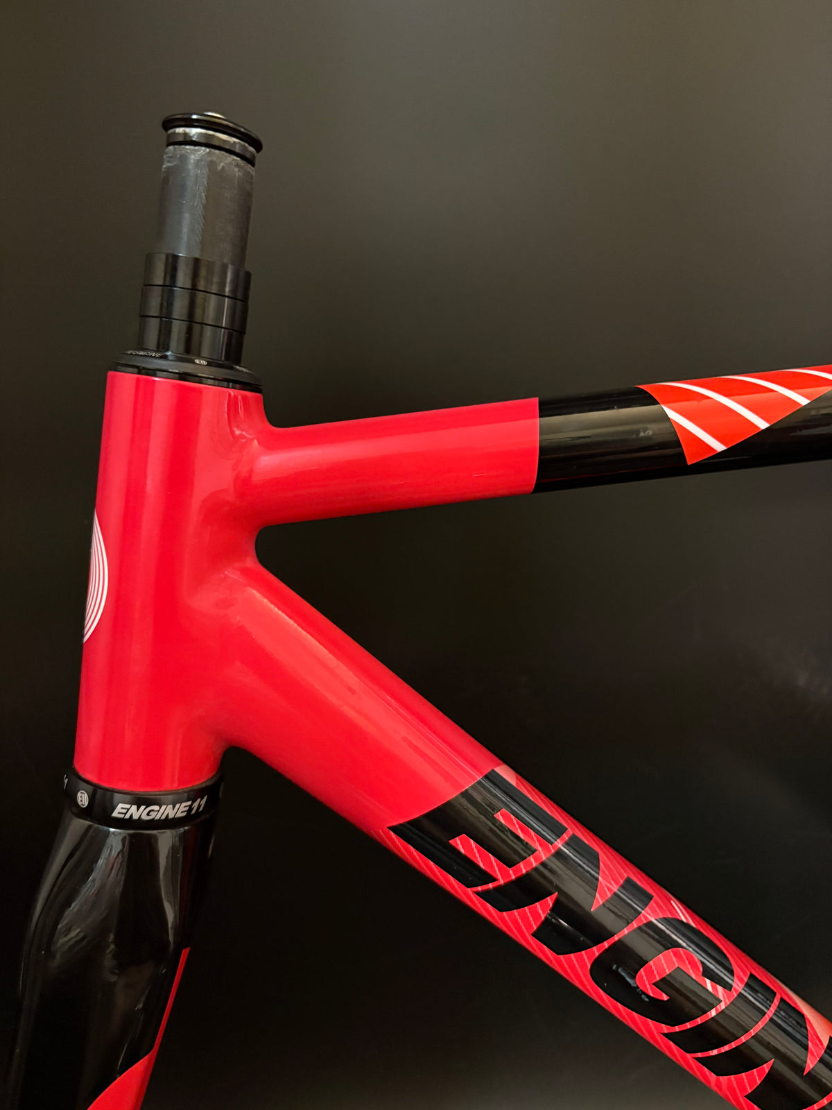 Engine 11 Crit D Frameset IRD Red Large