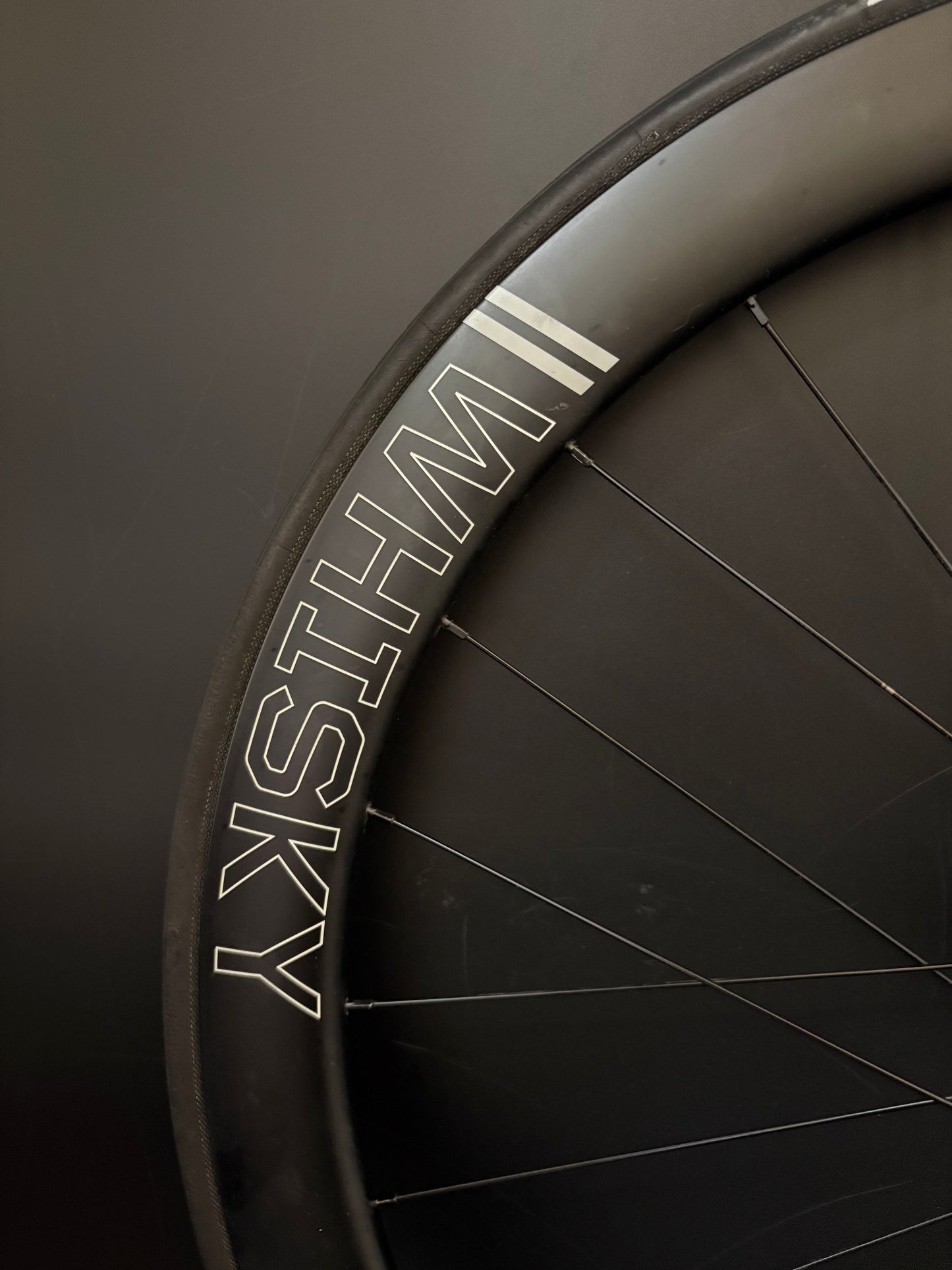 Whisky 50mm Carbon Clincher / Halo Wheelset Black 24h