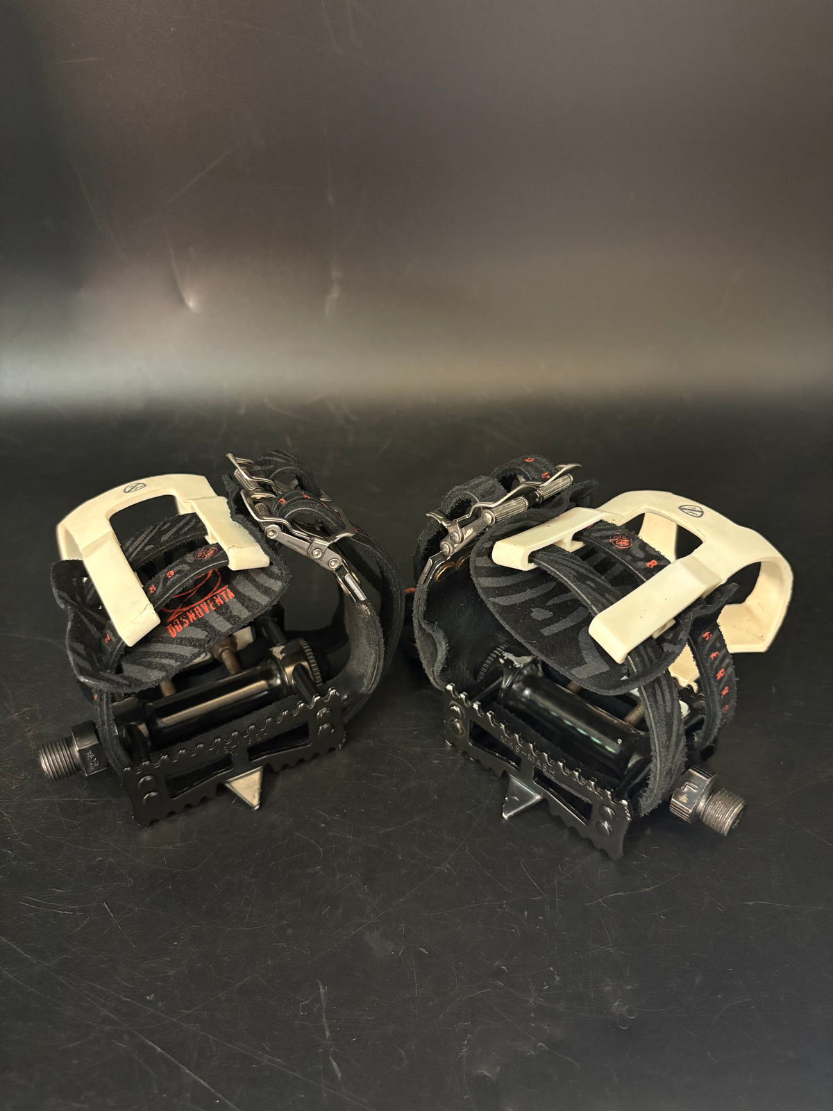 MKS Mash / Dosnoventa Double Straps Black Pedal Setup