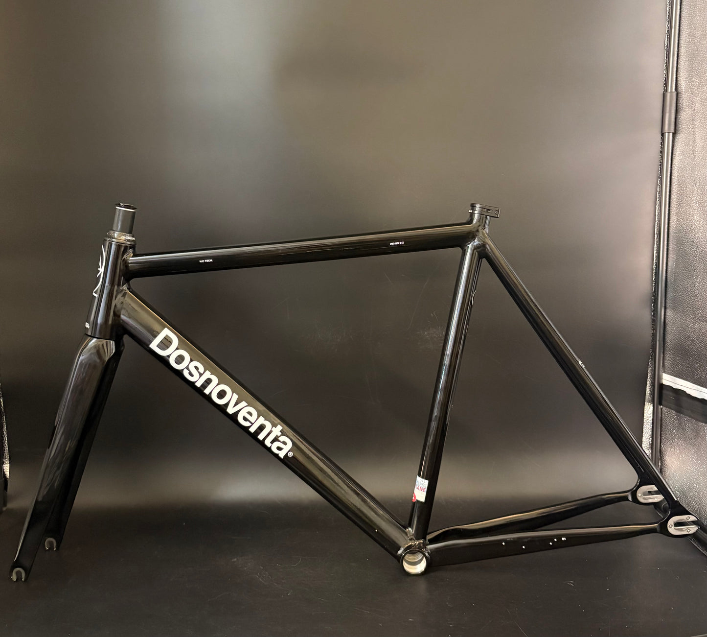 Dosnoventa Los Angeles Frameset Black Medium w/ Carbon Bars + Seatpost
