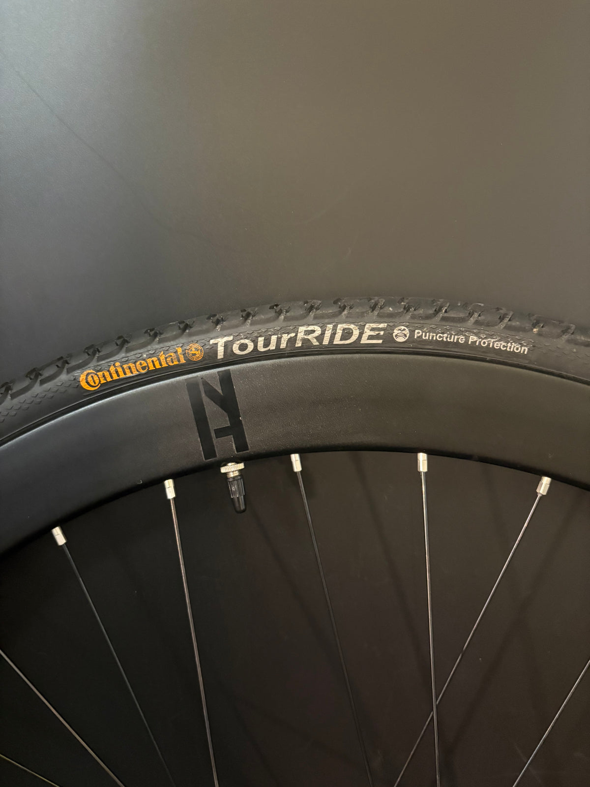 H Plus Son Formation Face / Dura Ace 7600 Rear Wheel Black 32h
