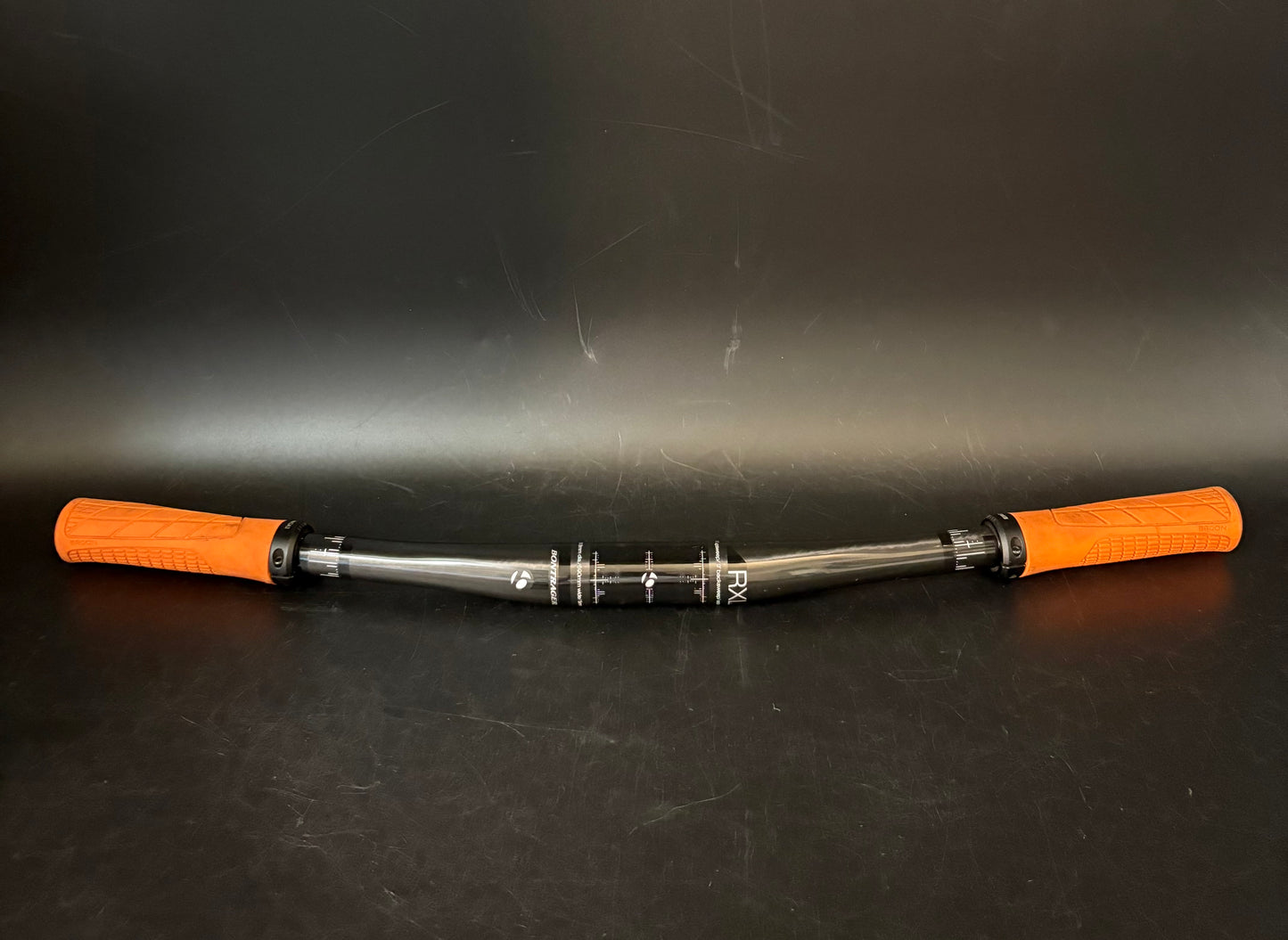 Bontrager RXL Flat Handlebar Carbon 610mm 31.8